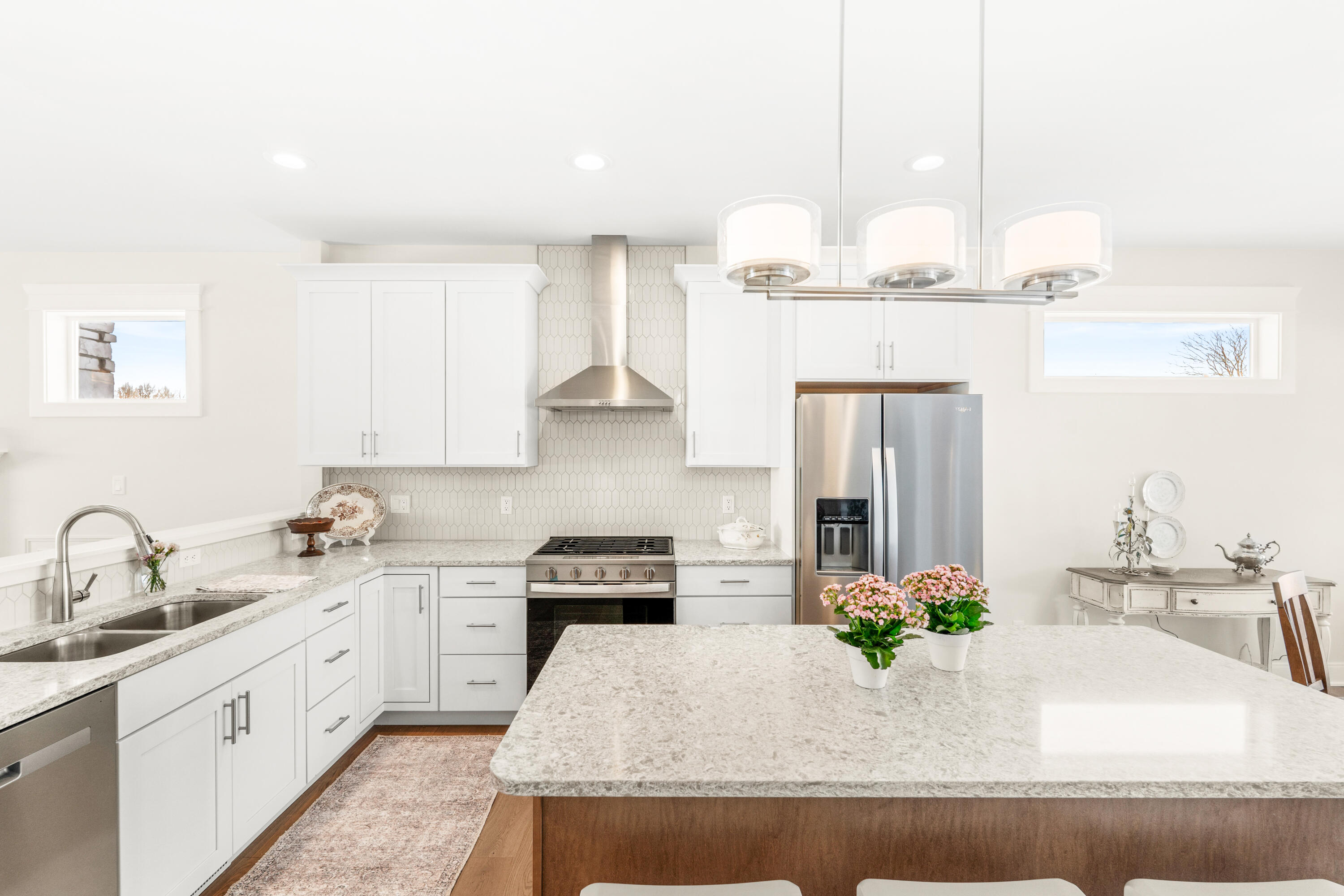 1540 Brackenbury Lane