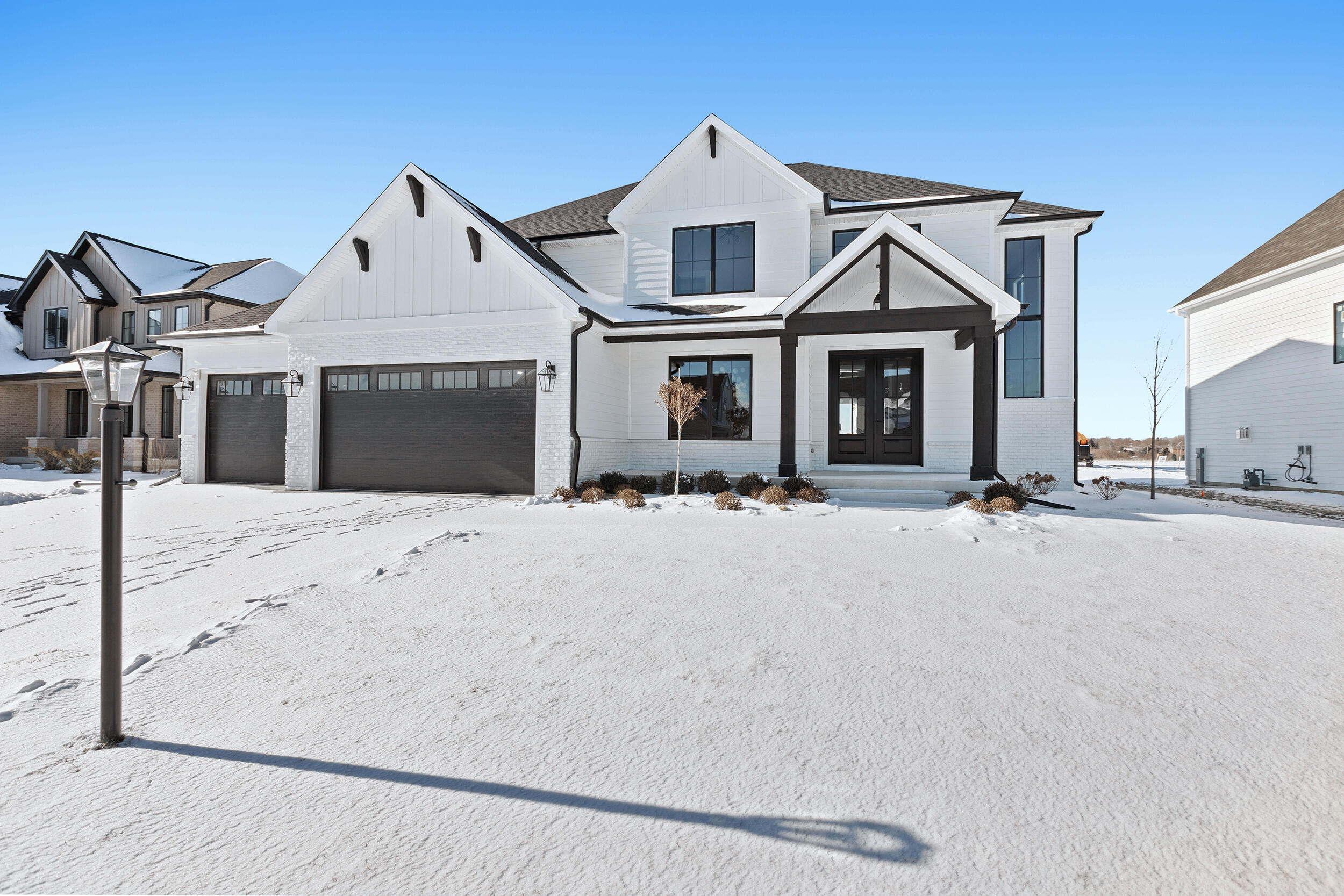 9410 Tall Grass Trail