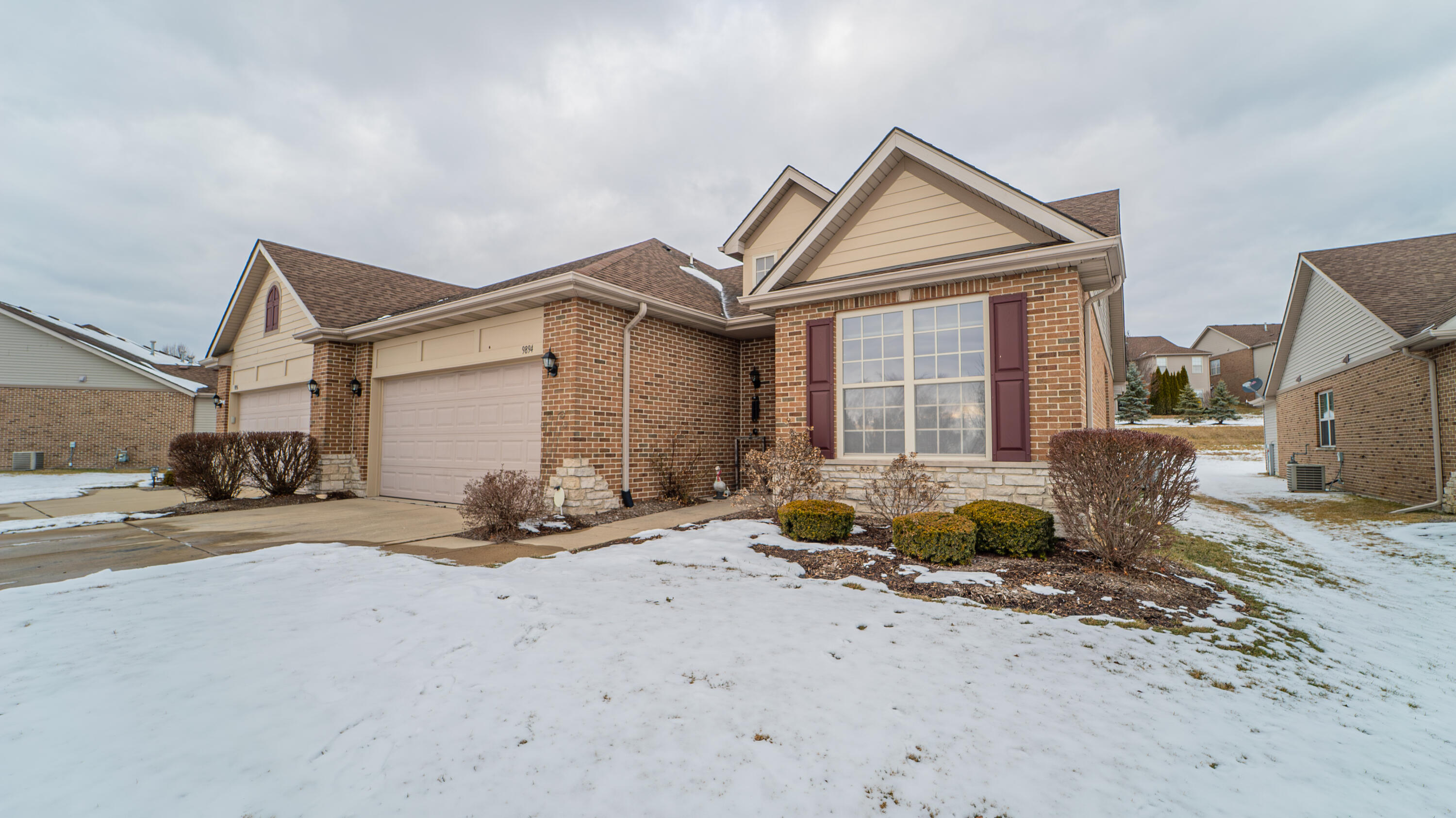 9894 Settlers Court