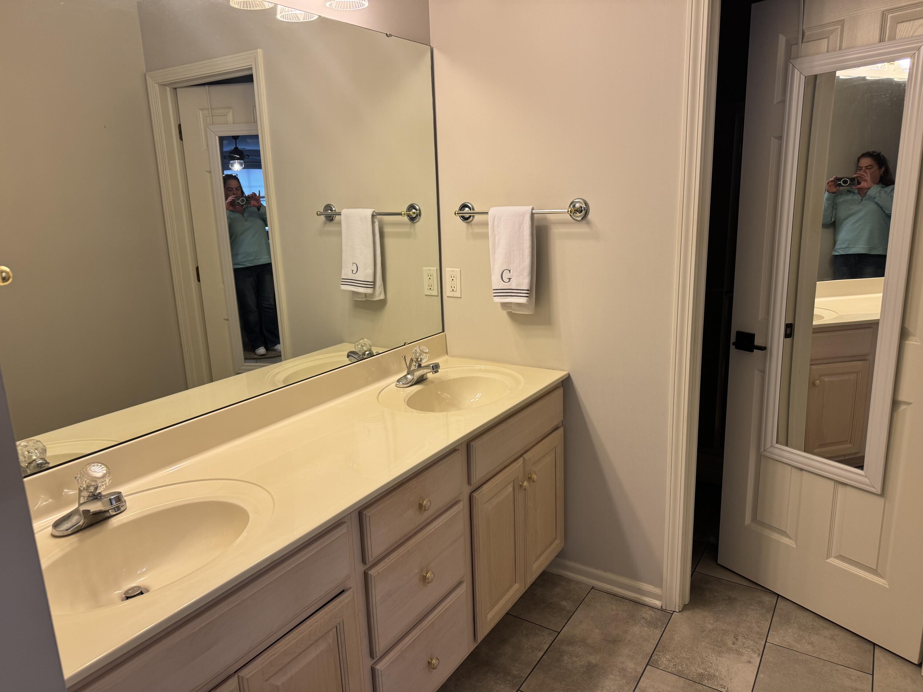 1030 Easy Street Unit: A