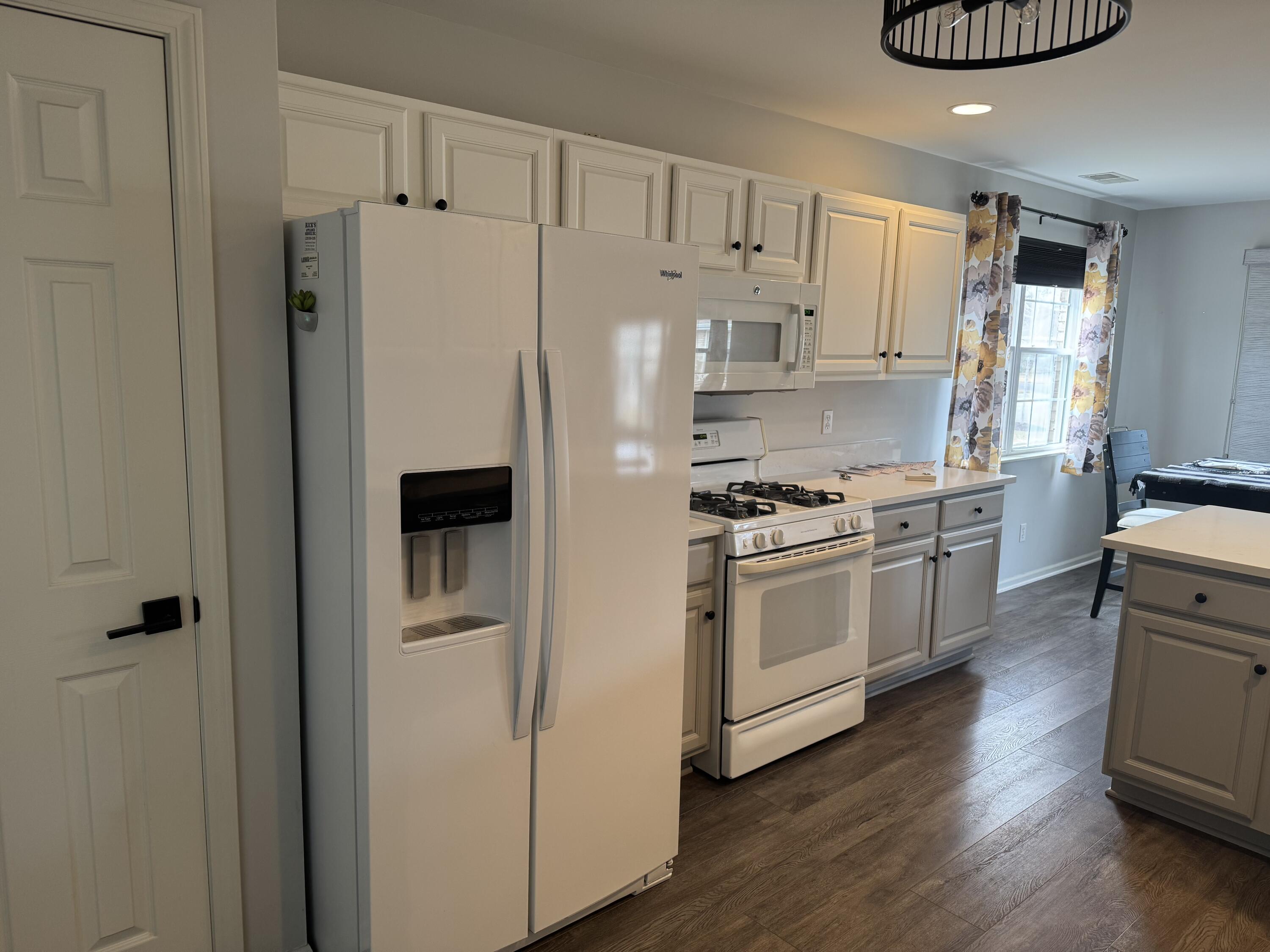 1030 Easy Street Unit: A