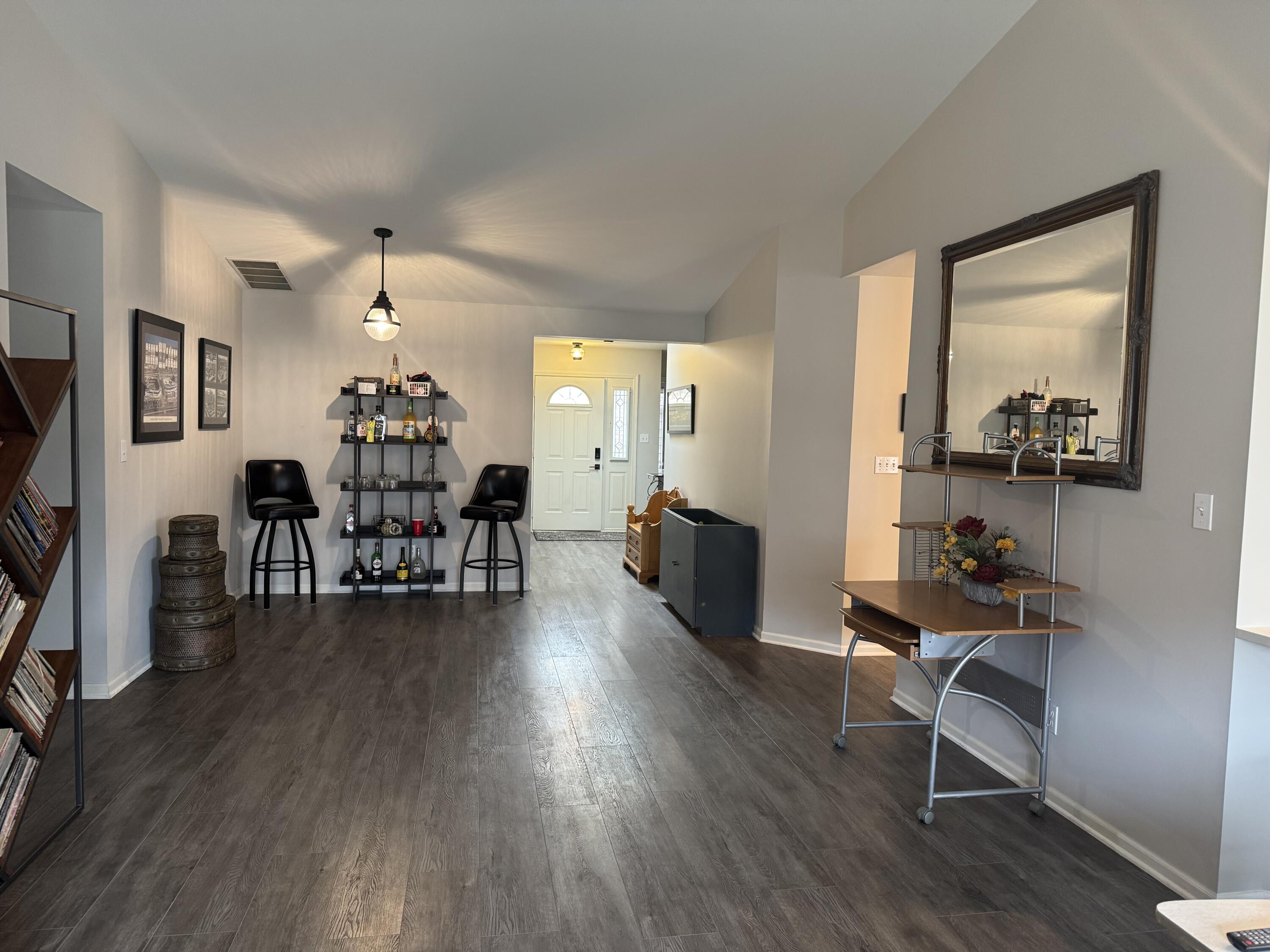 1030 Easy Street Unit: A