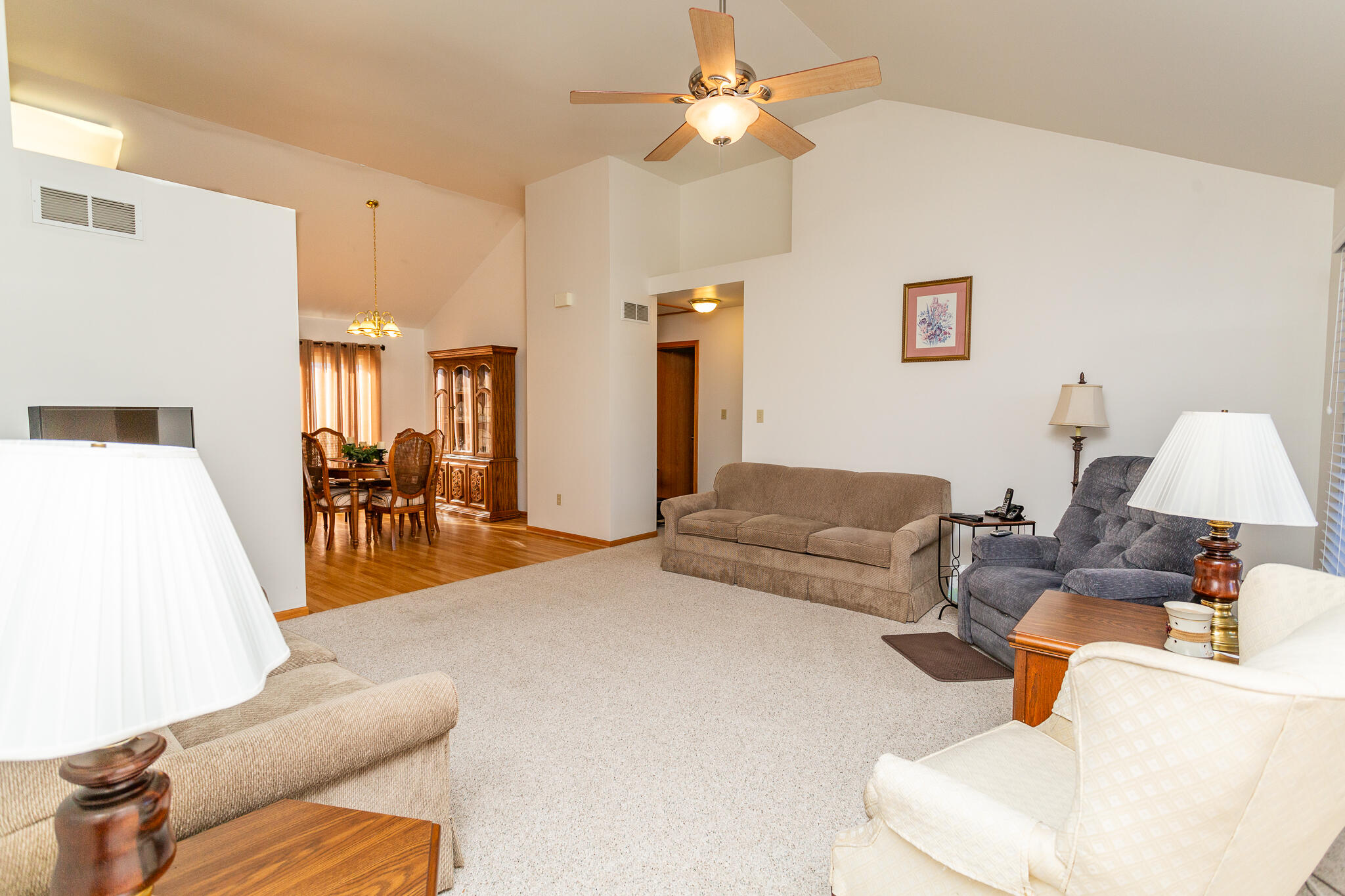 1547 W 94th Lane
