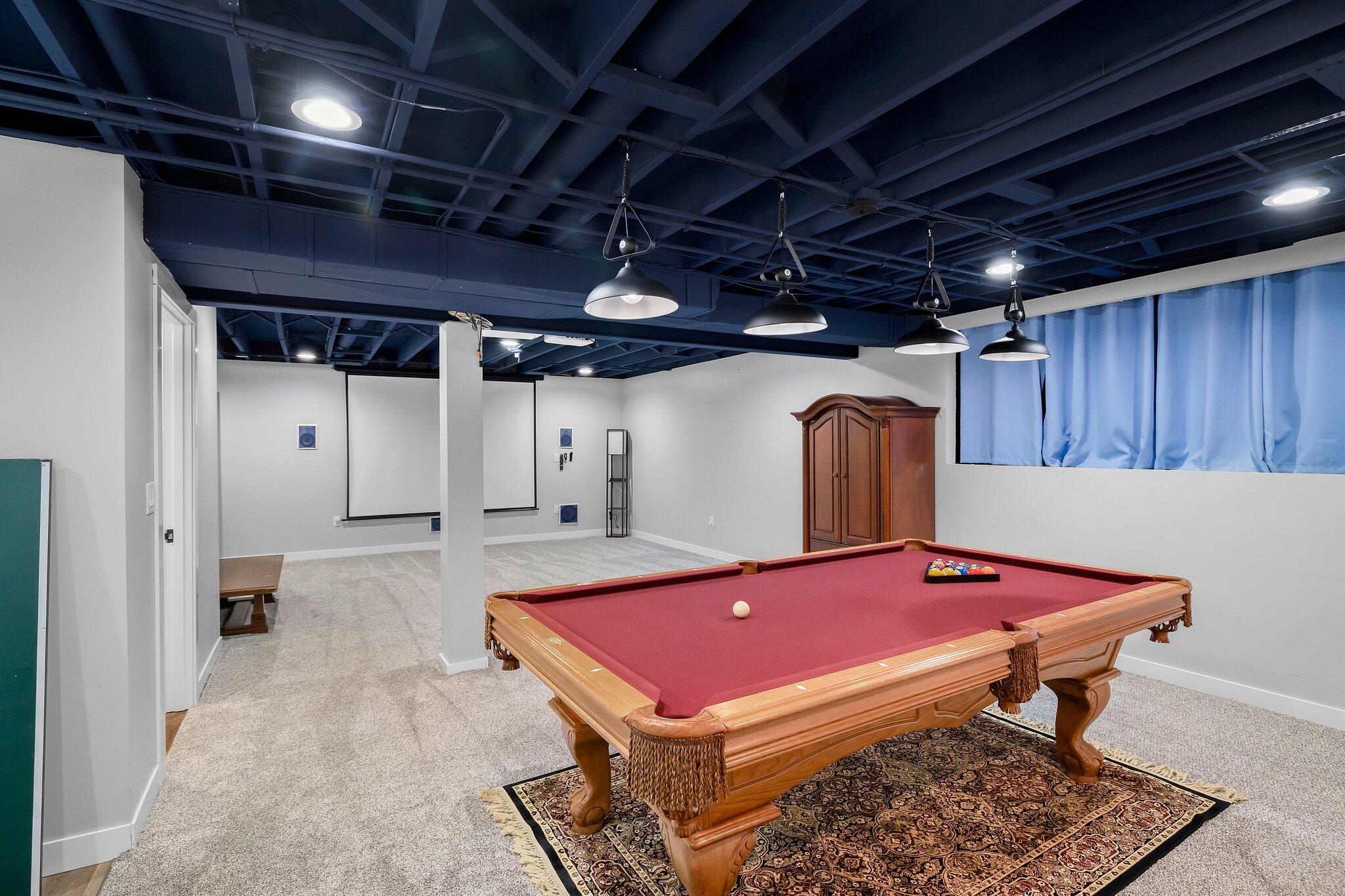 2735 Squire Court