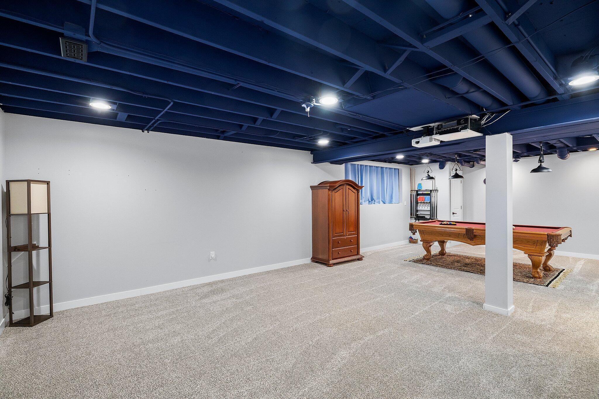 2735 Squire Court