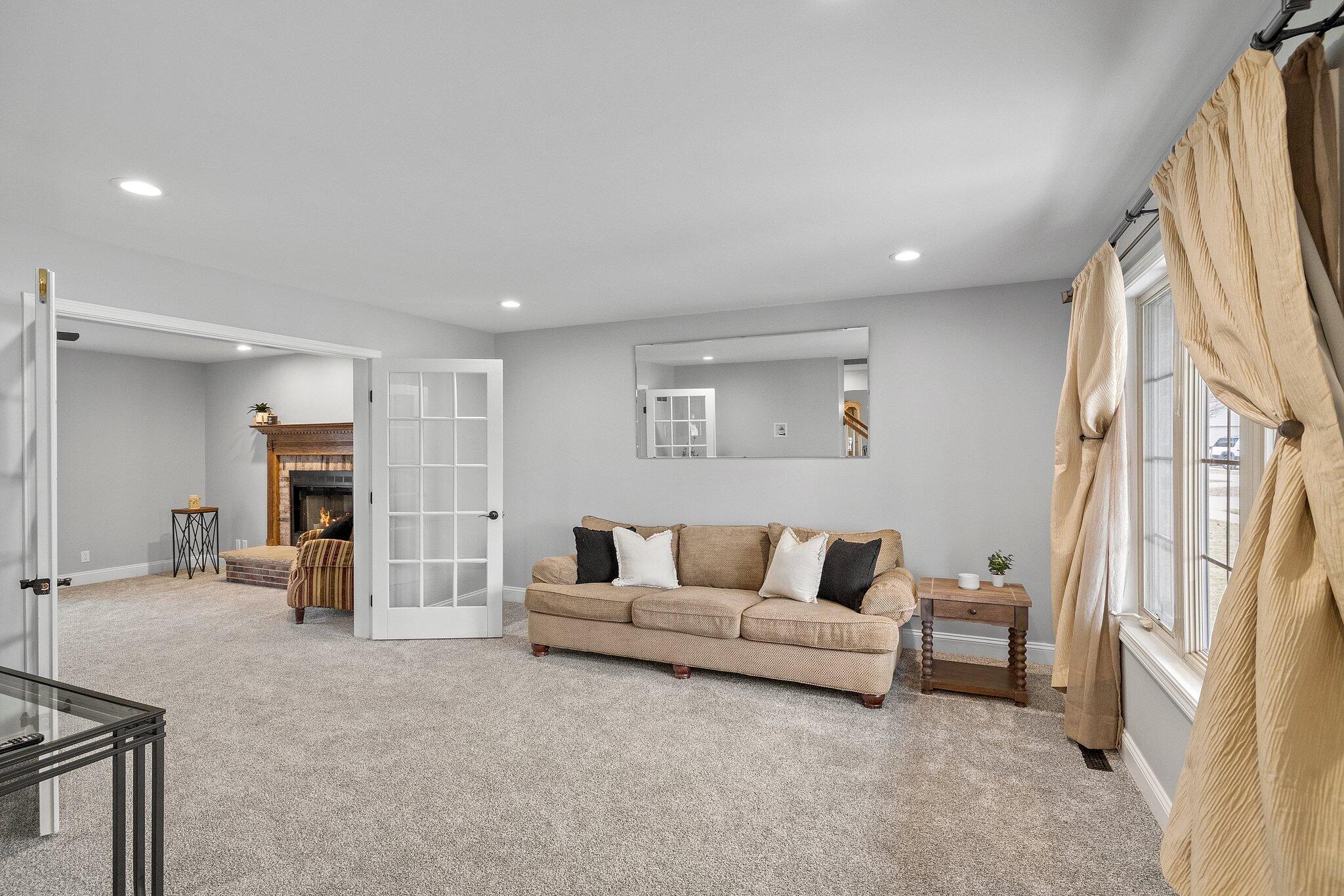 2735 Squire Court