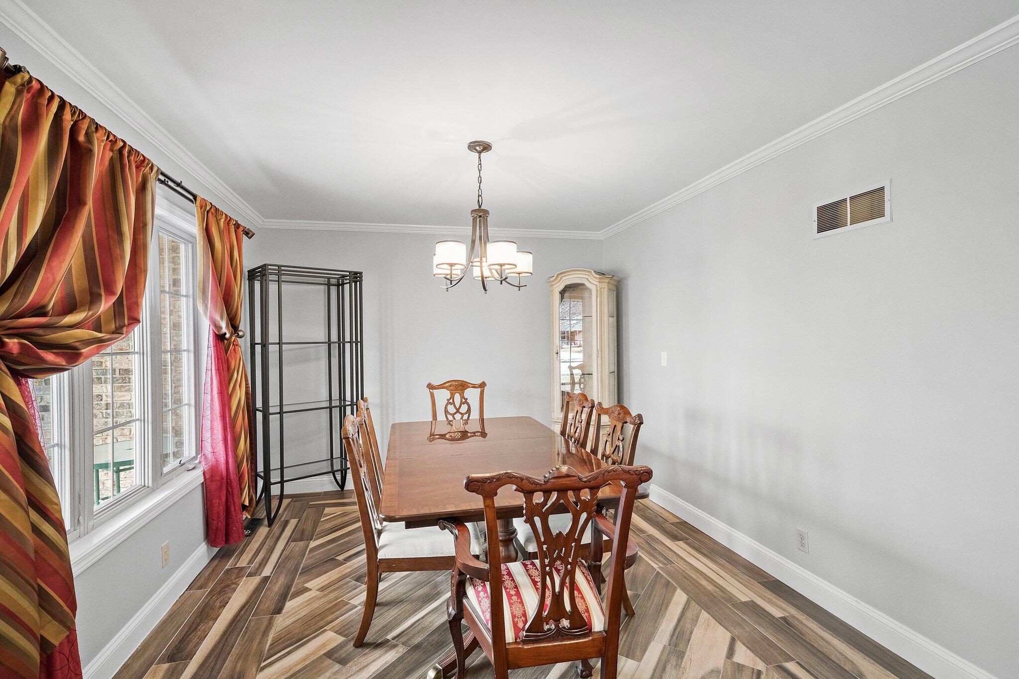 2735 Squire Court