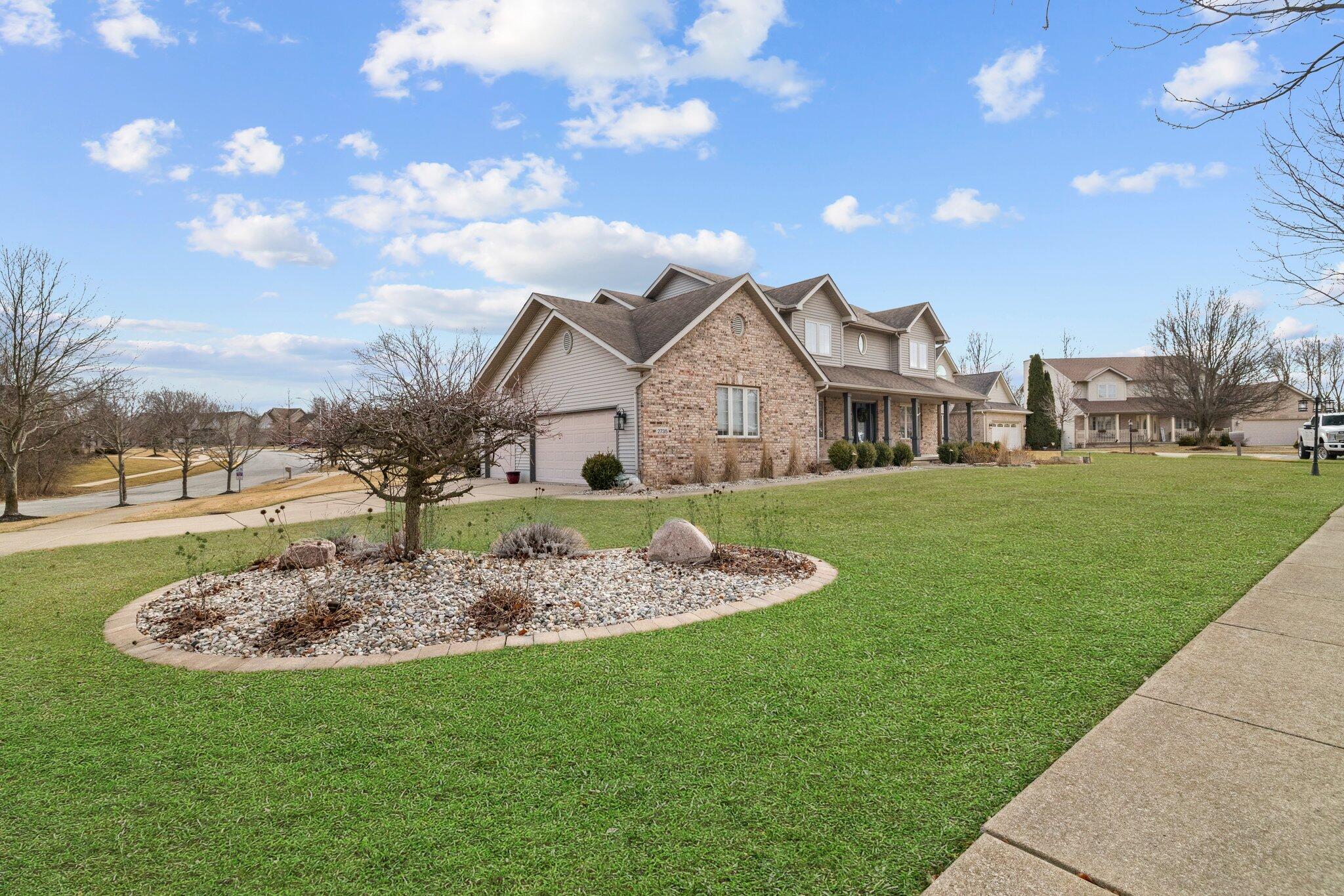 2735 Squire Court