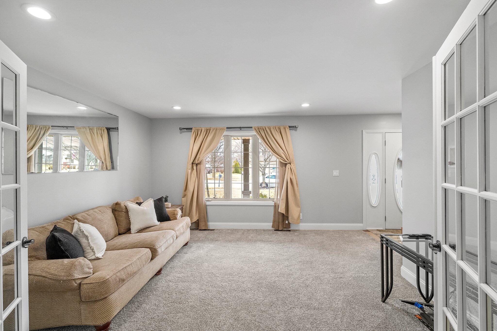 2735 Squire Court