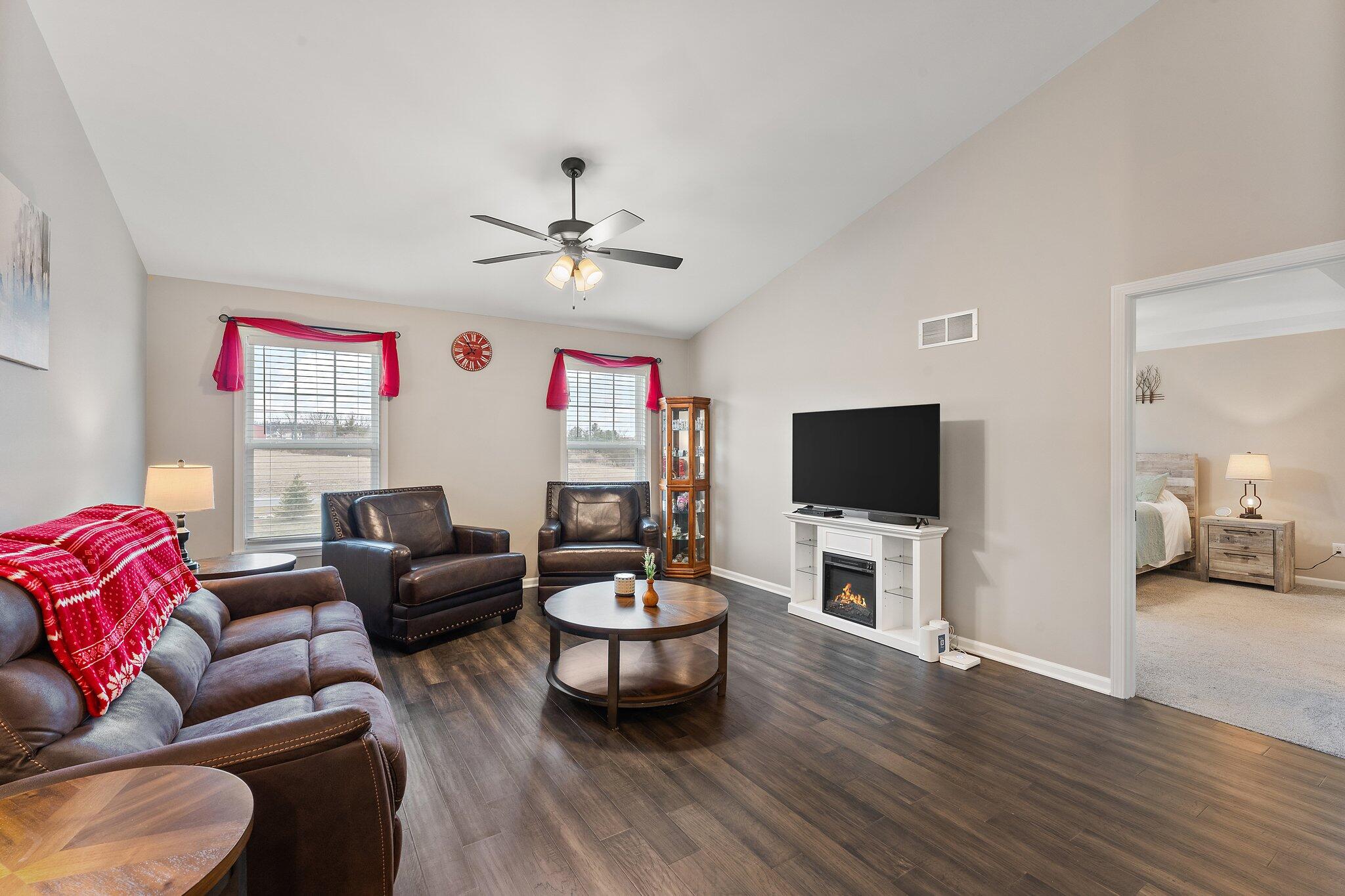 7301 E 116th Court