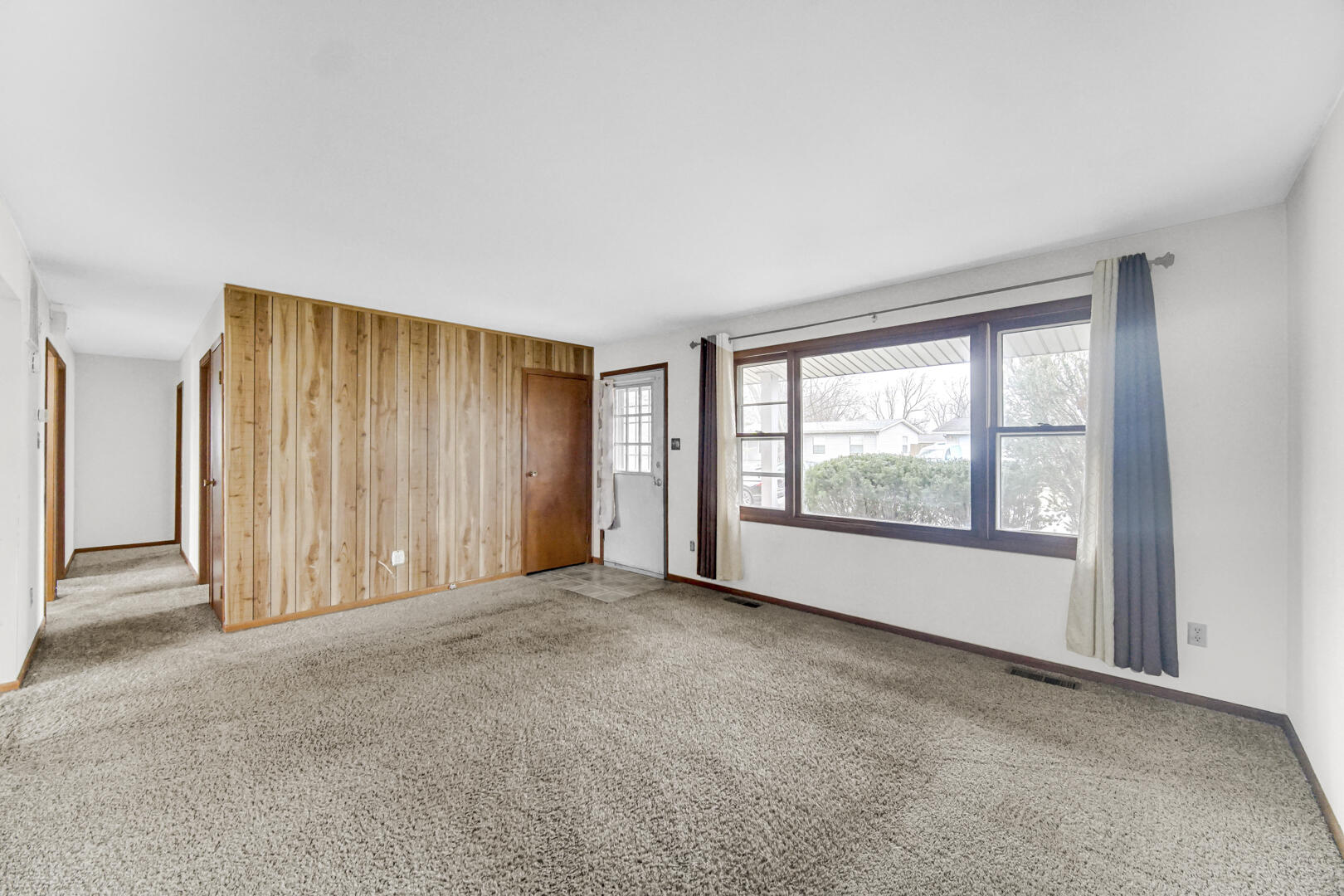406 Sandalwood Drive