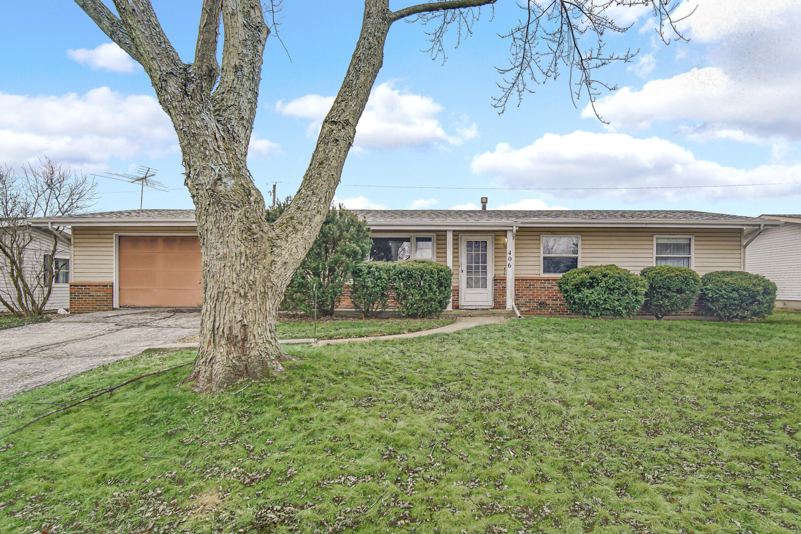 406 Sandalwood Drive