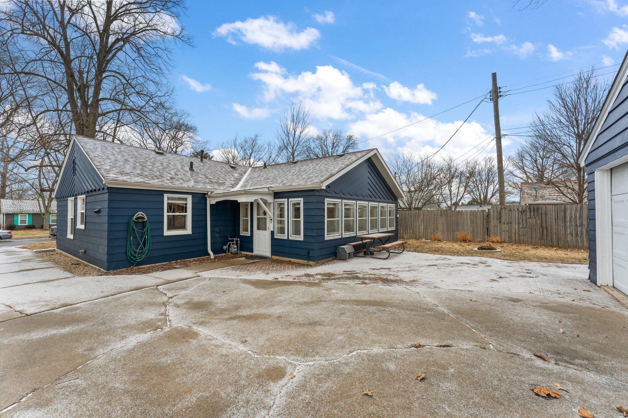 108 Henderlong Pkwy
