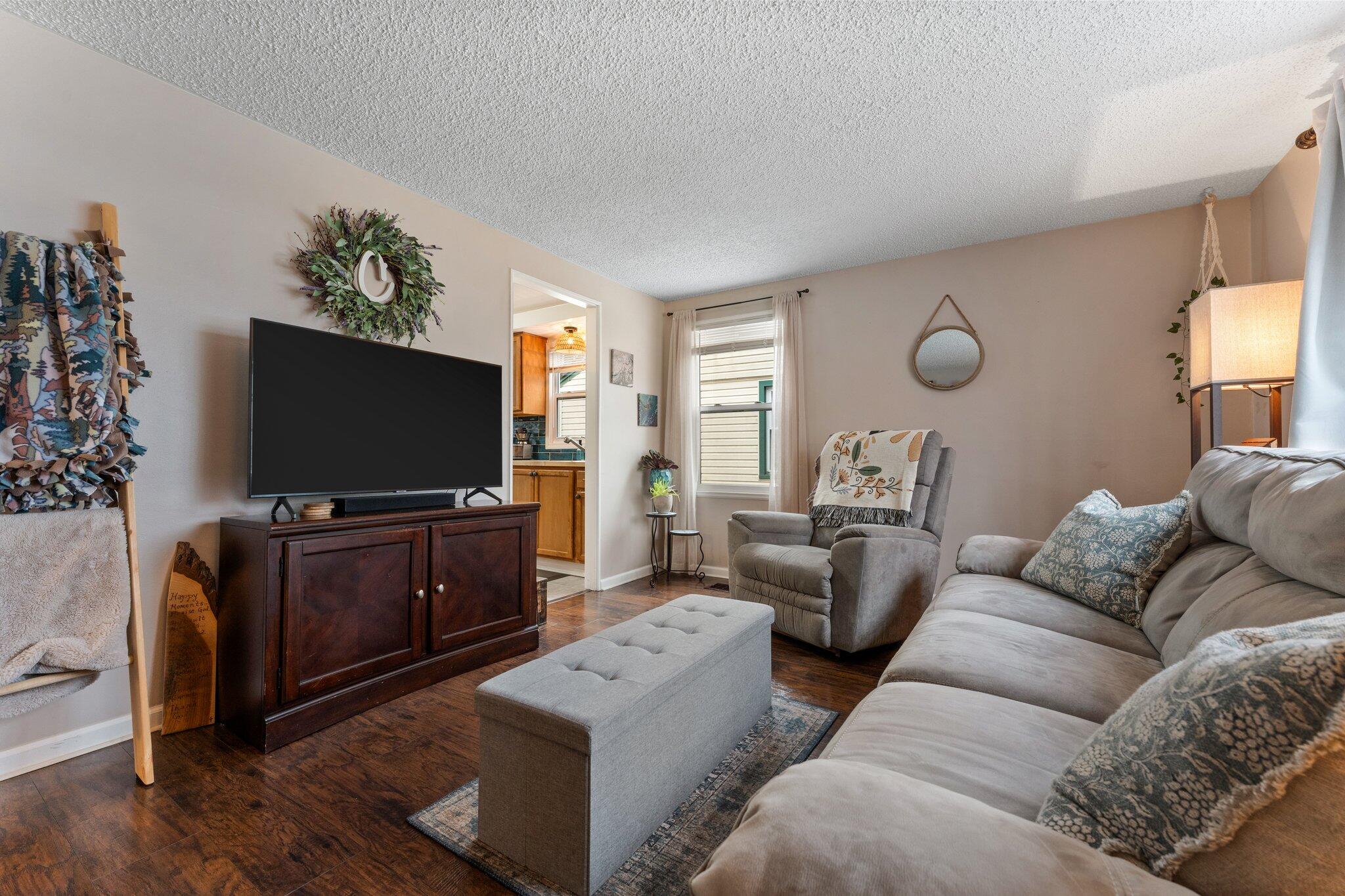108 Henderlong Pkwy