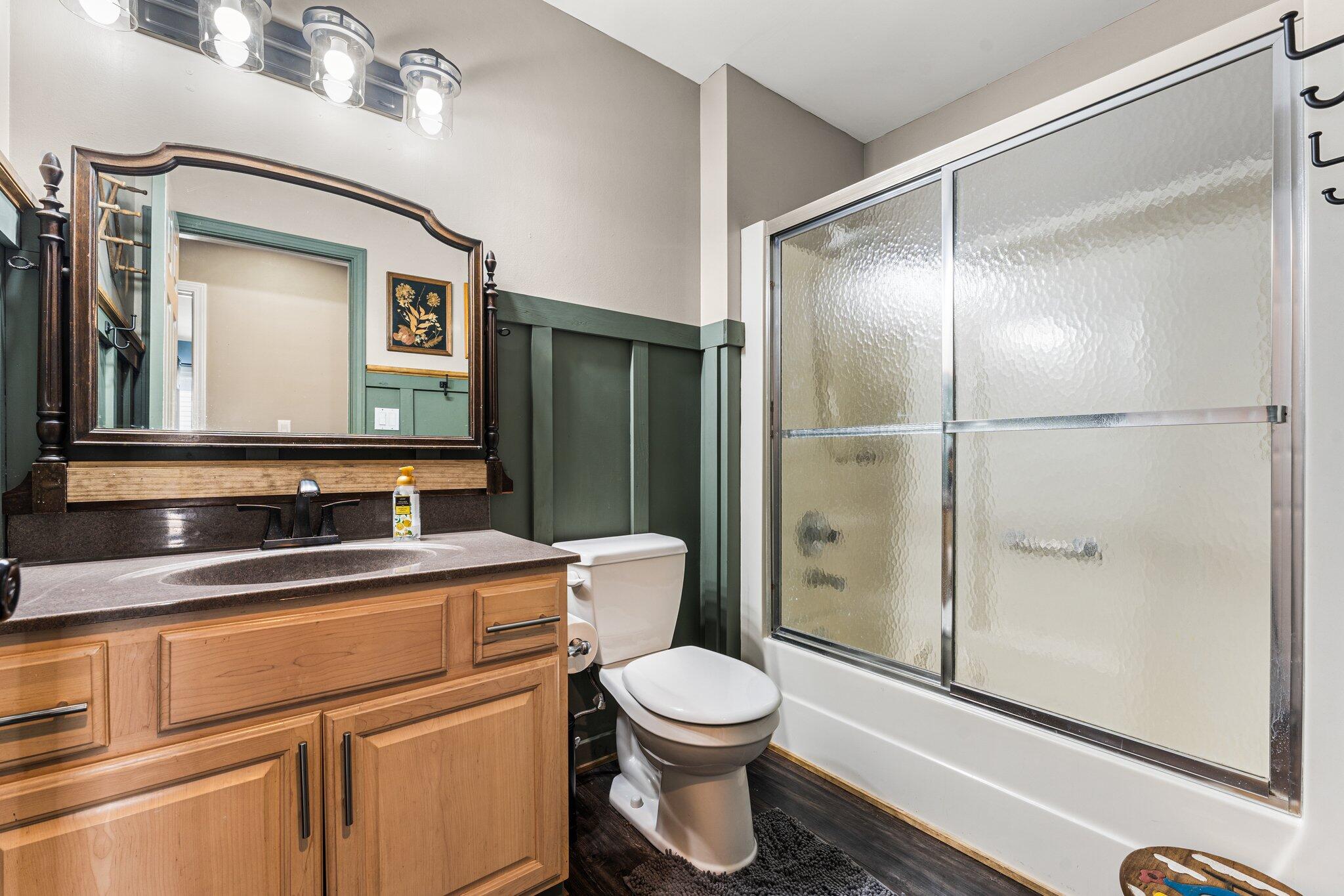 7208 Starling Drive