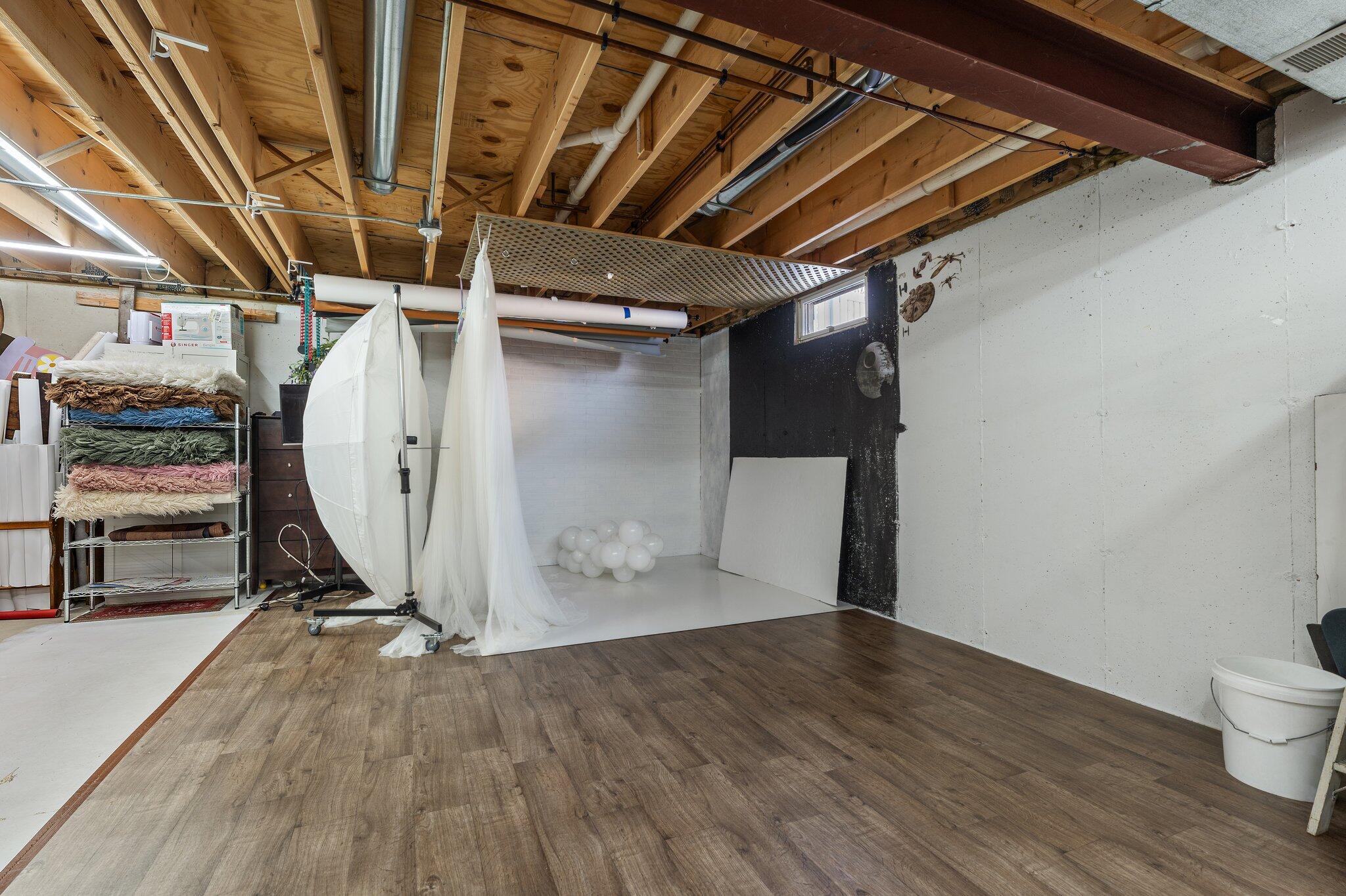 7208 Starling Drive