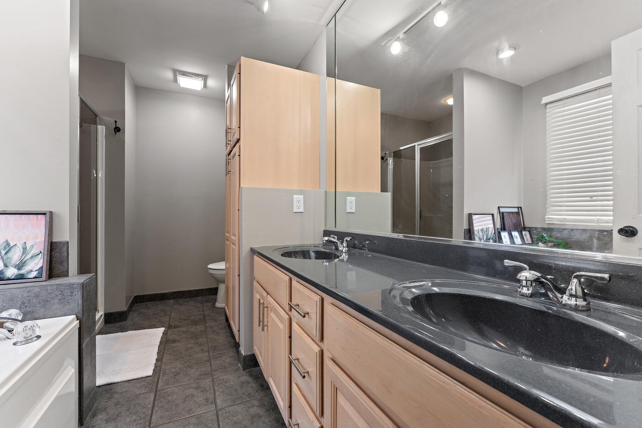 7208 Starling Drive