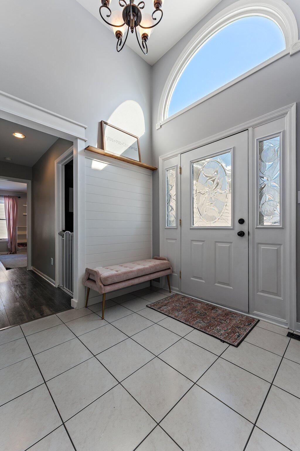 7208 Starling Drive