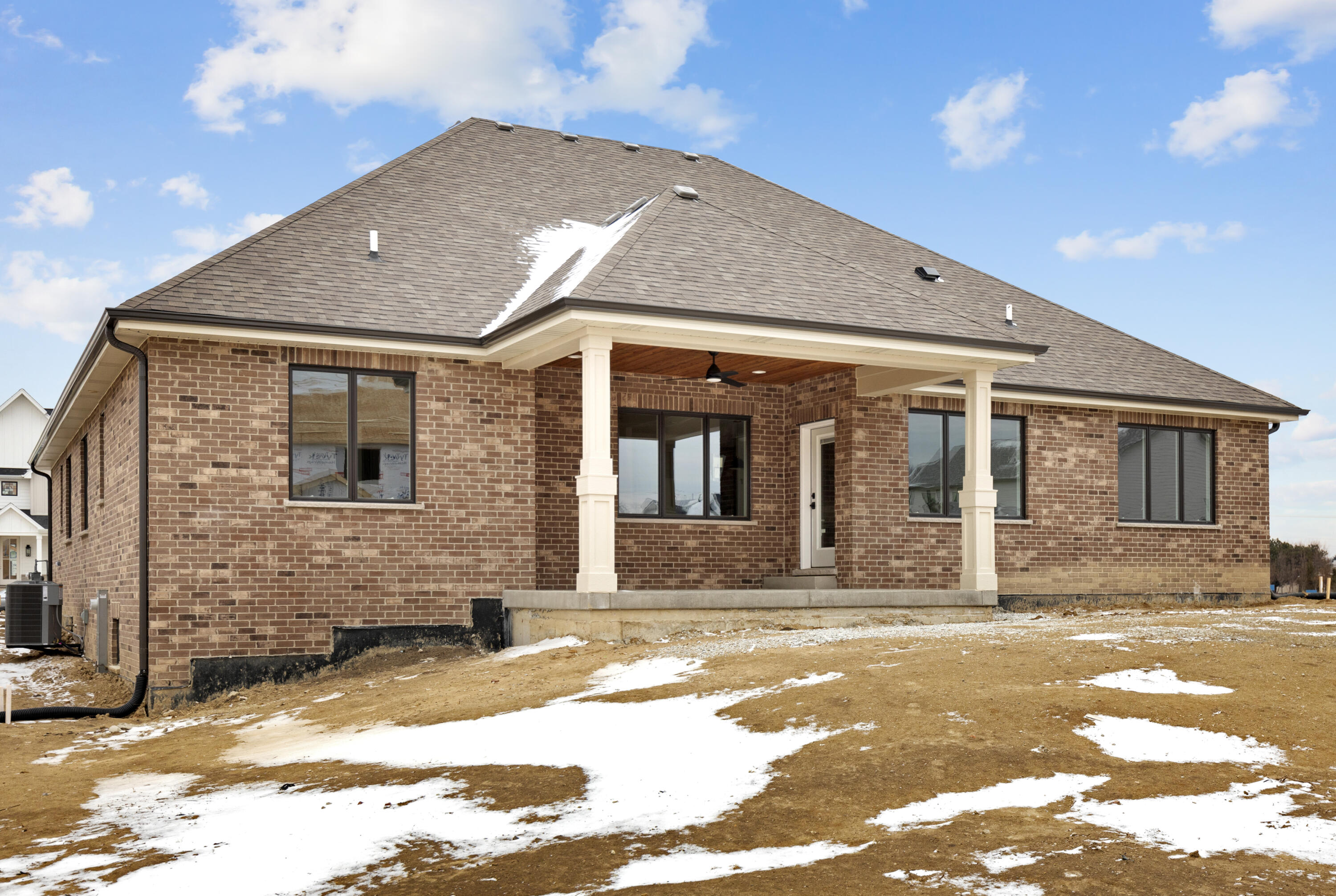 9403 Tall Grass Trail