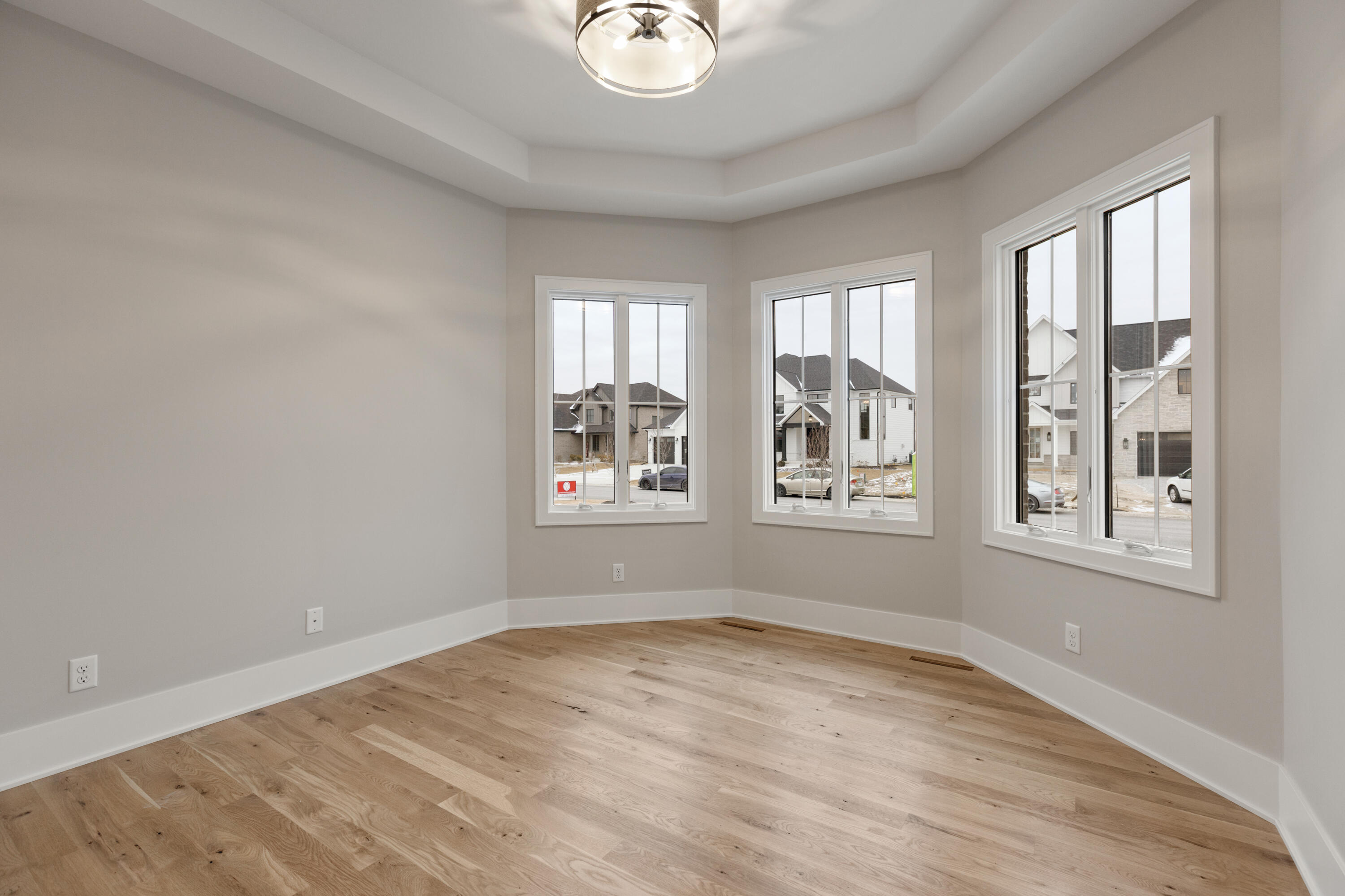 9403 Tall Grass Trail