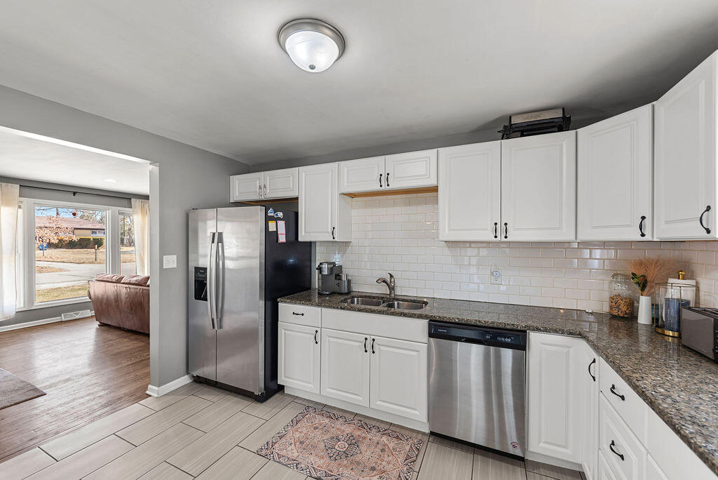 4172 Oak Lane