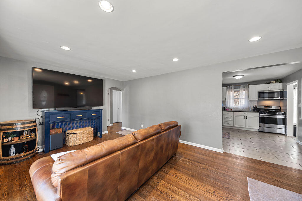 4172 Oak Lane