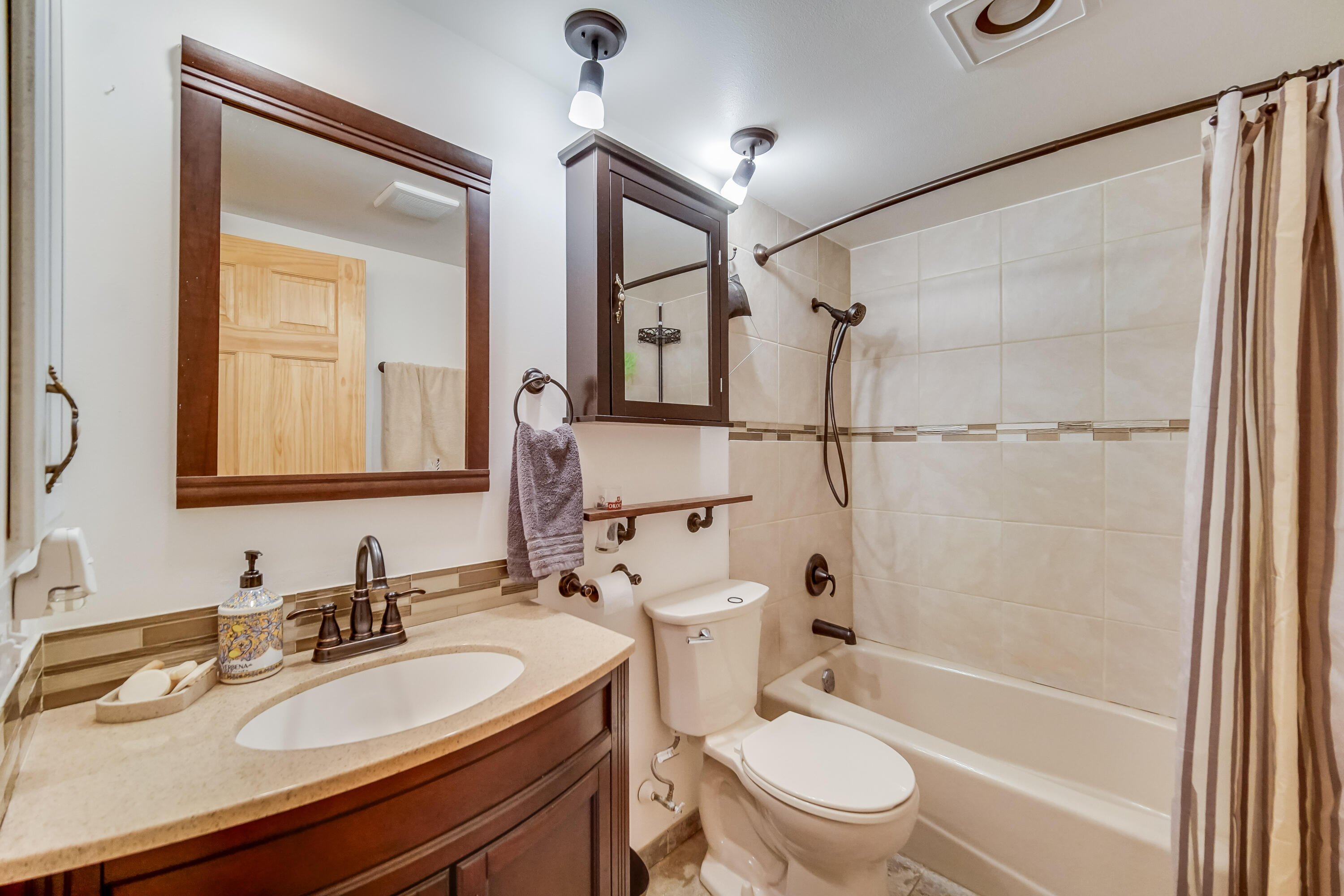 5203 Vasa Terrace