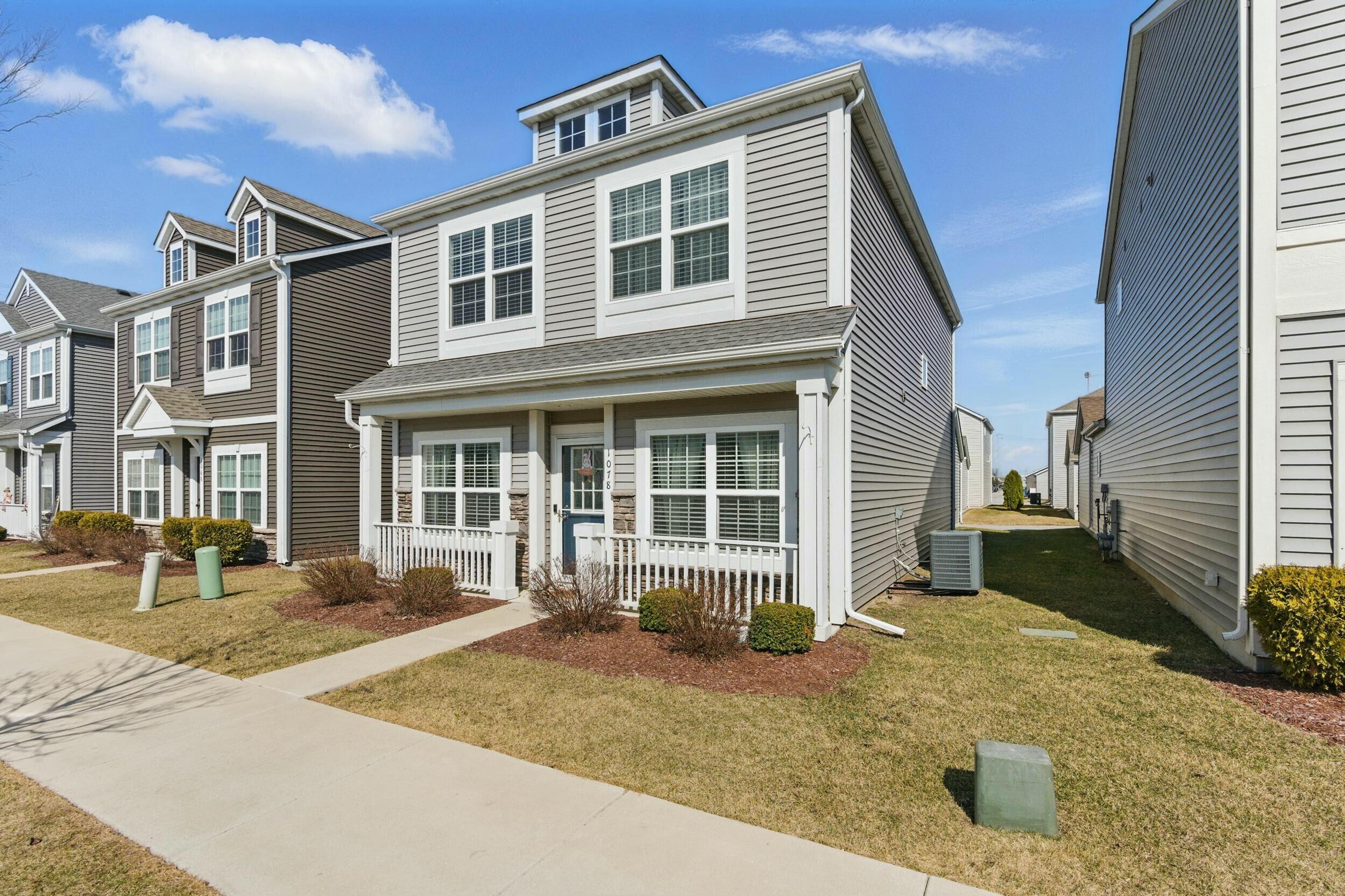 1078 E 117th Place