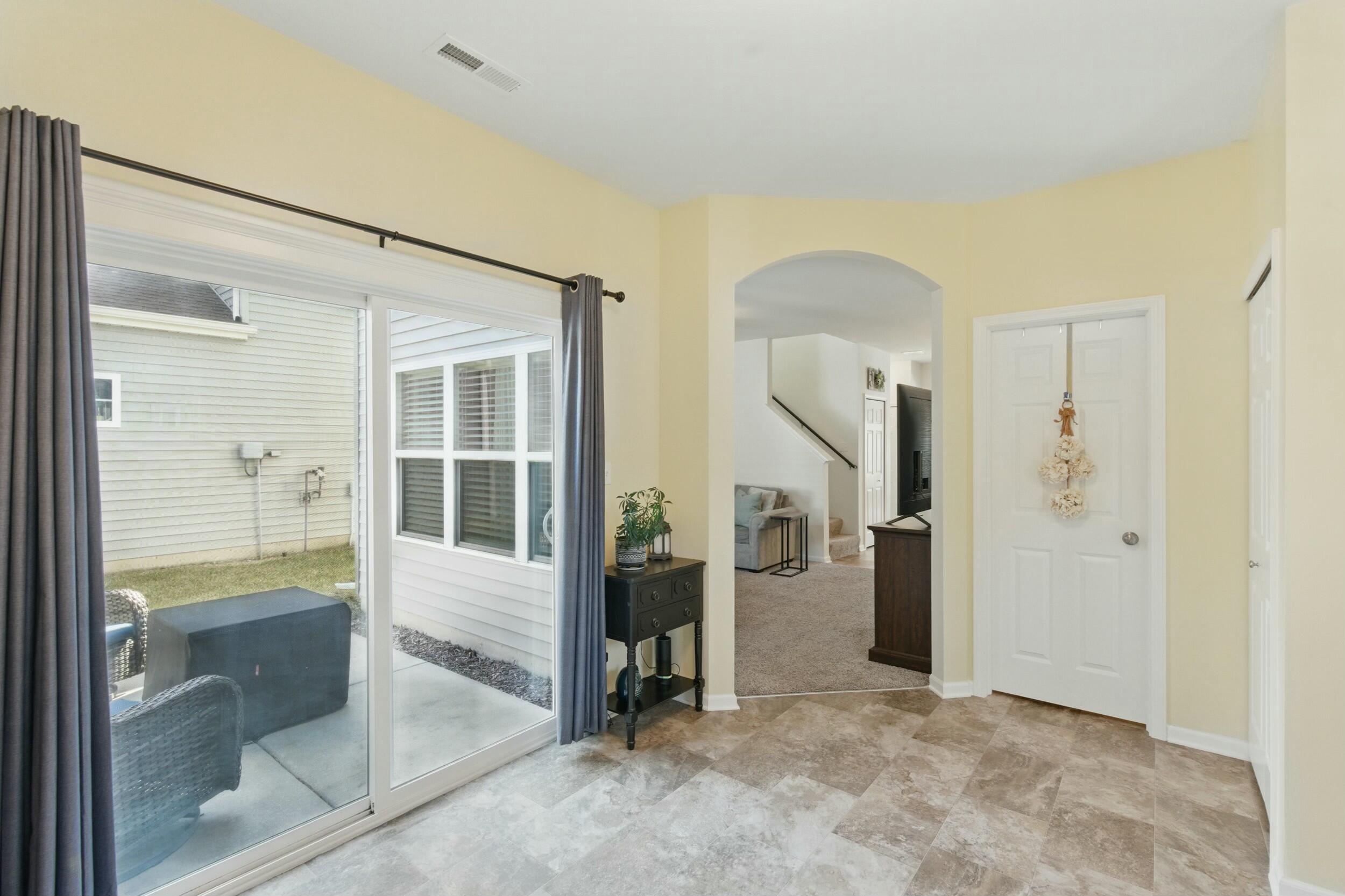 1078 E 117th Place