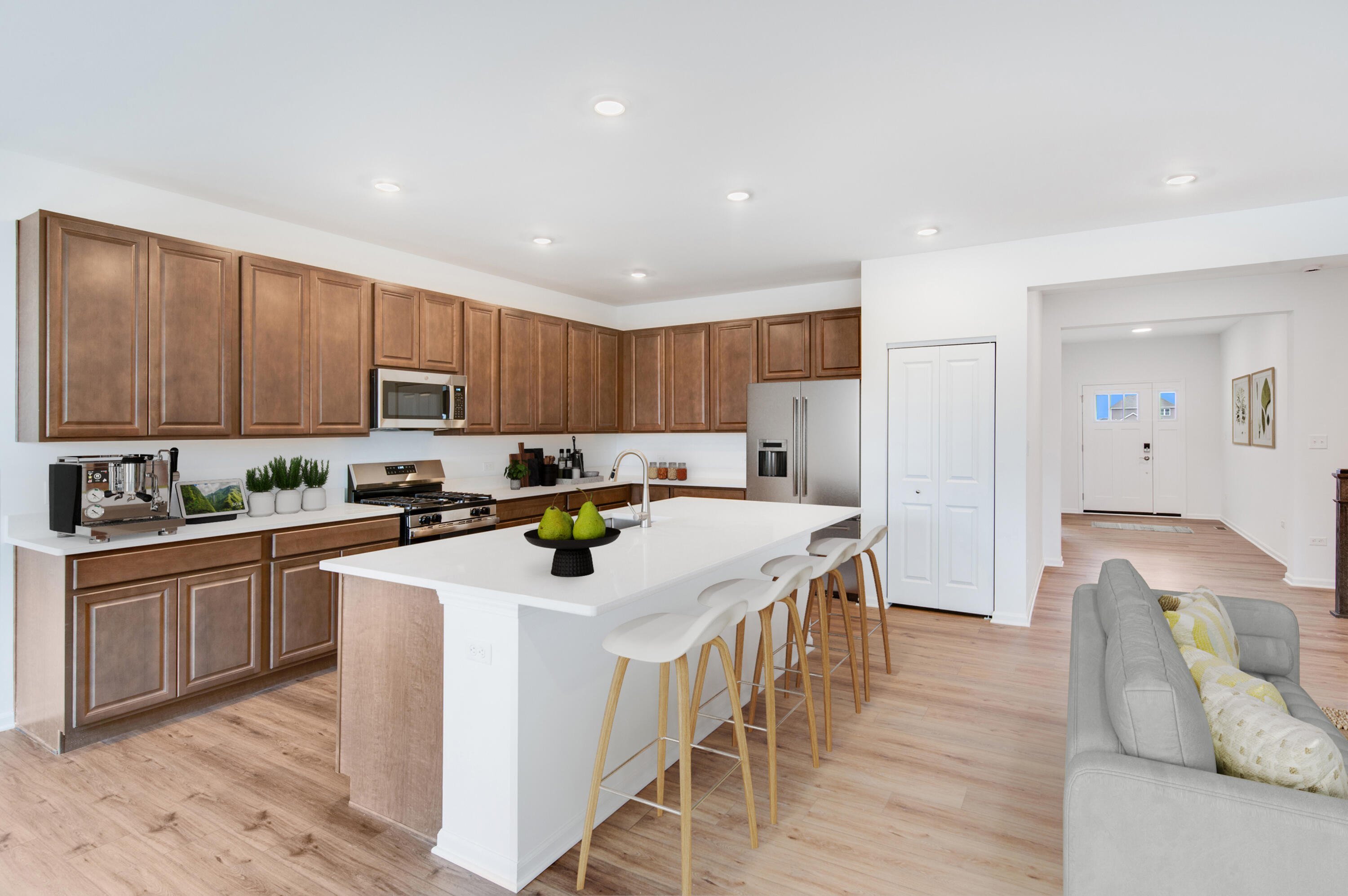 6054 E 112th Place