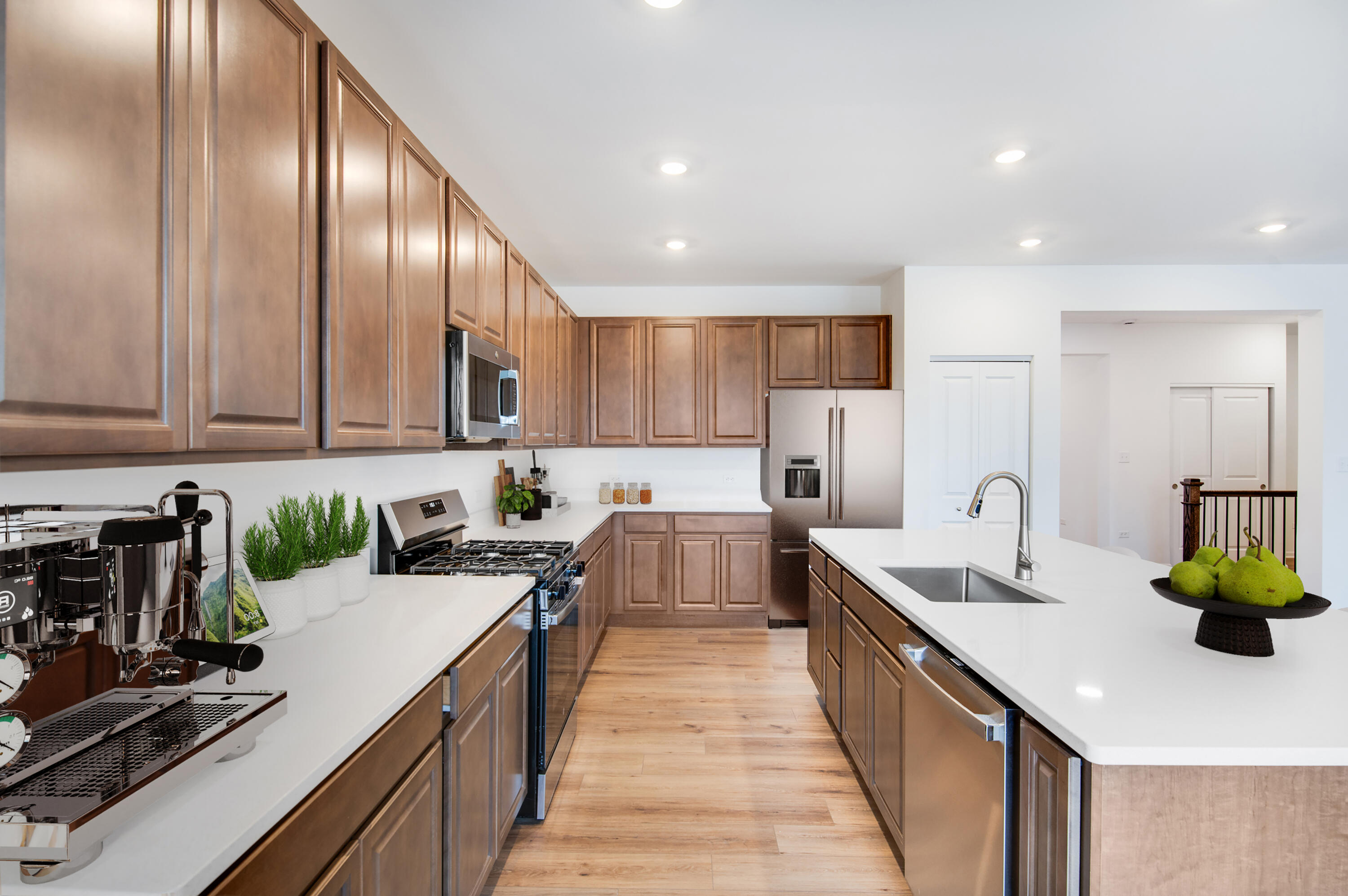 6054 E 112th Place