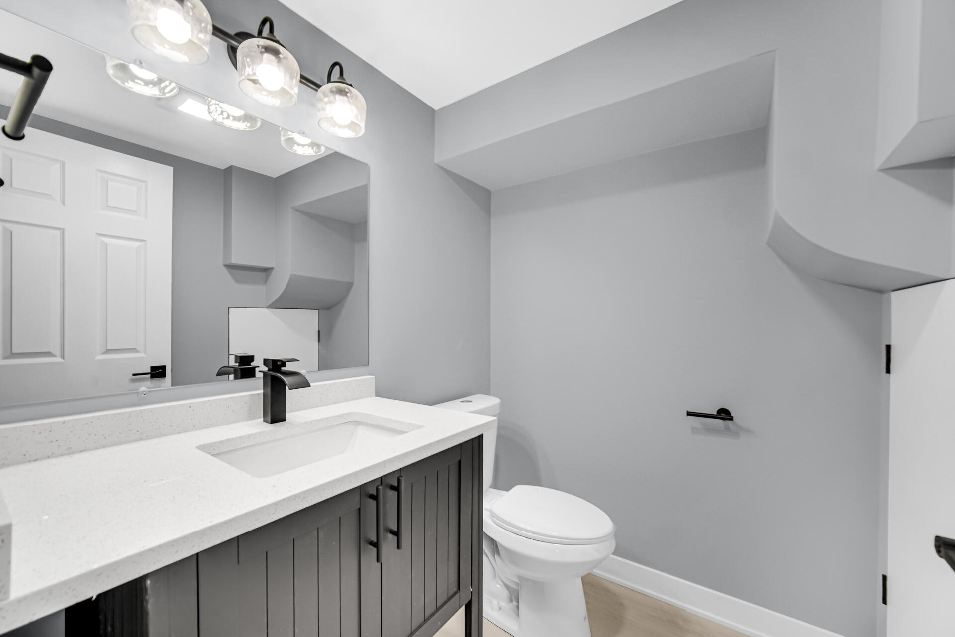 2055 Roosevelt Street