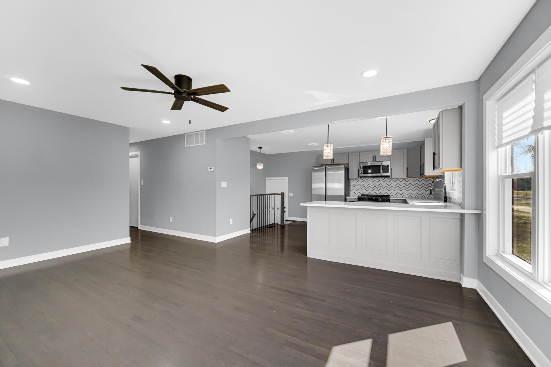 2055 Roosevelt Street