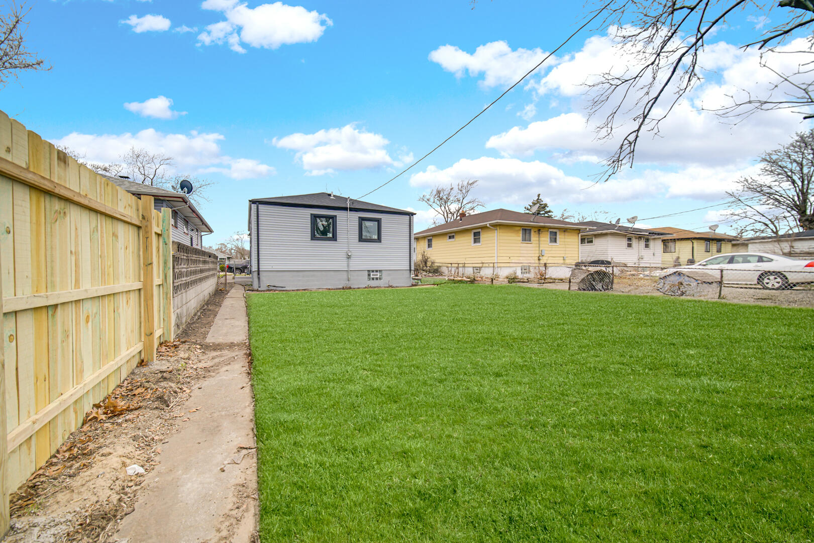 2055 Roosevelt Street