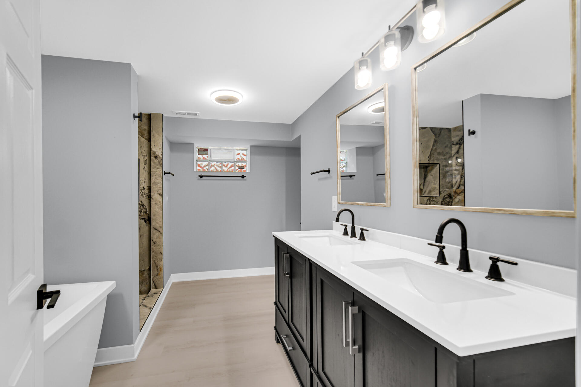 2055 Roosevelt Street