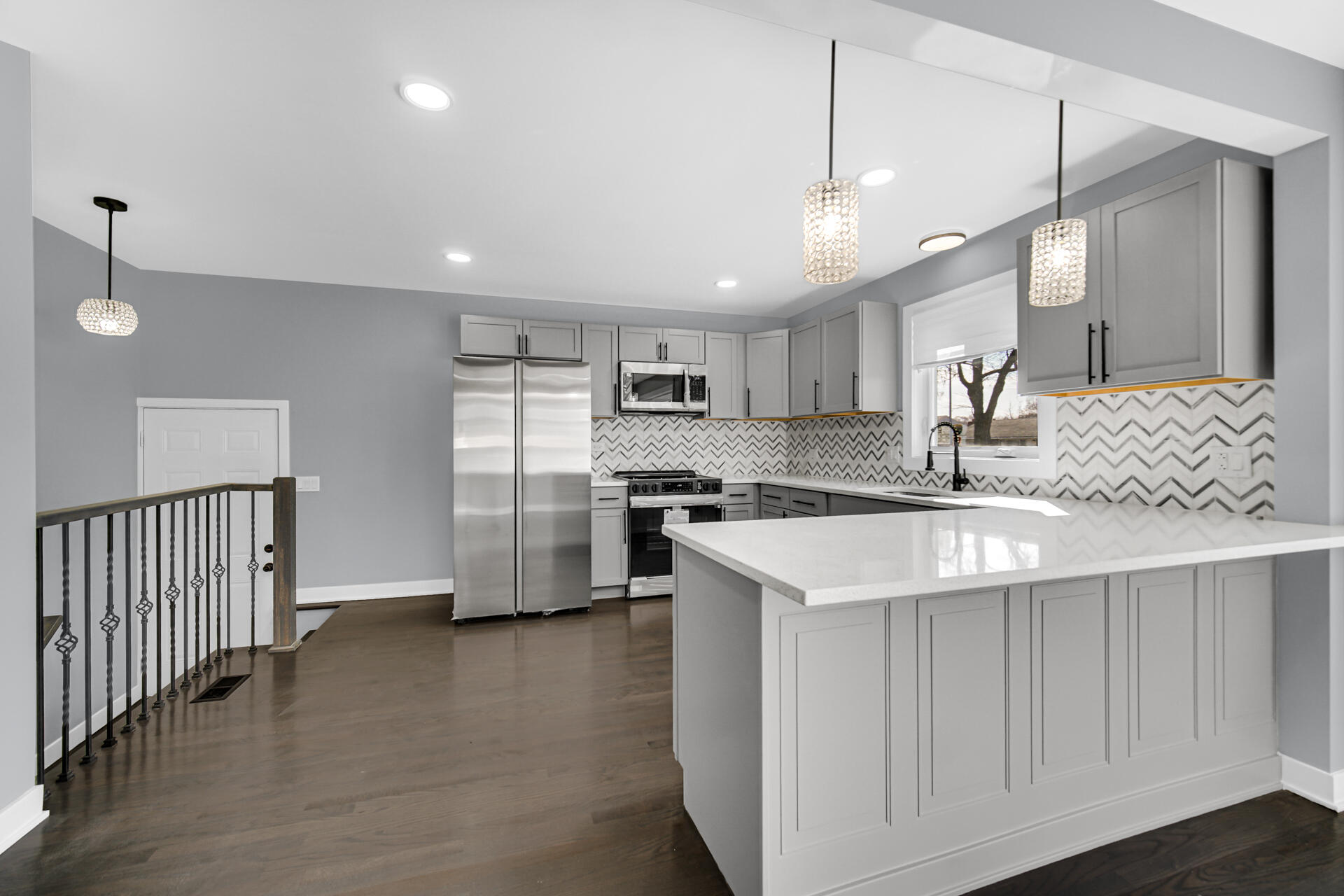 2055 Roosevelt Street