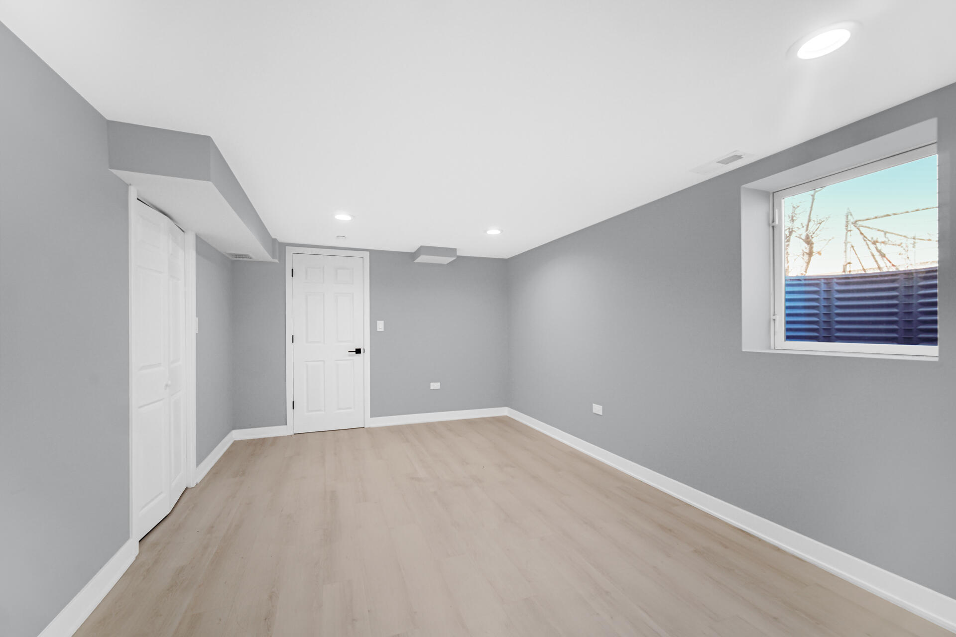 2055 Roosevelt Street