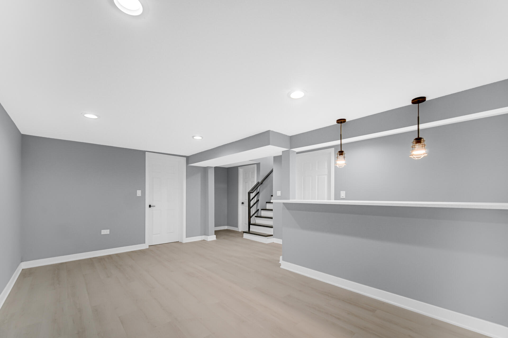 2055 Roosevelt Street