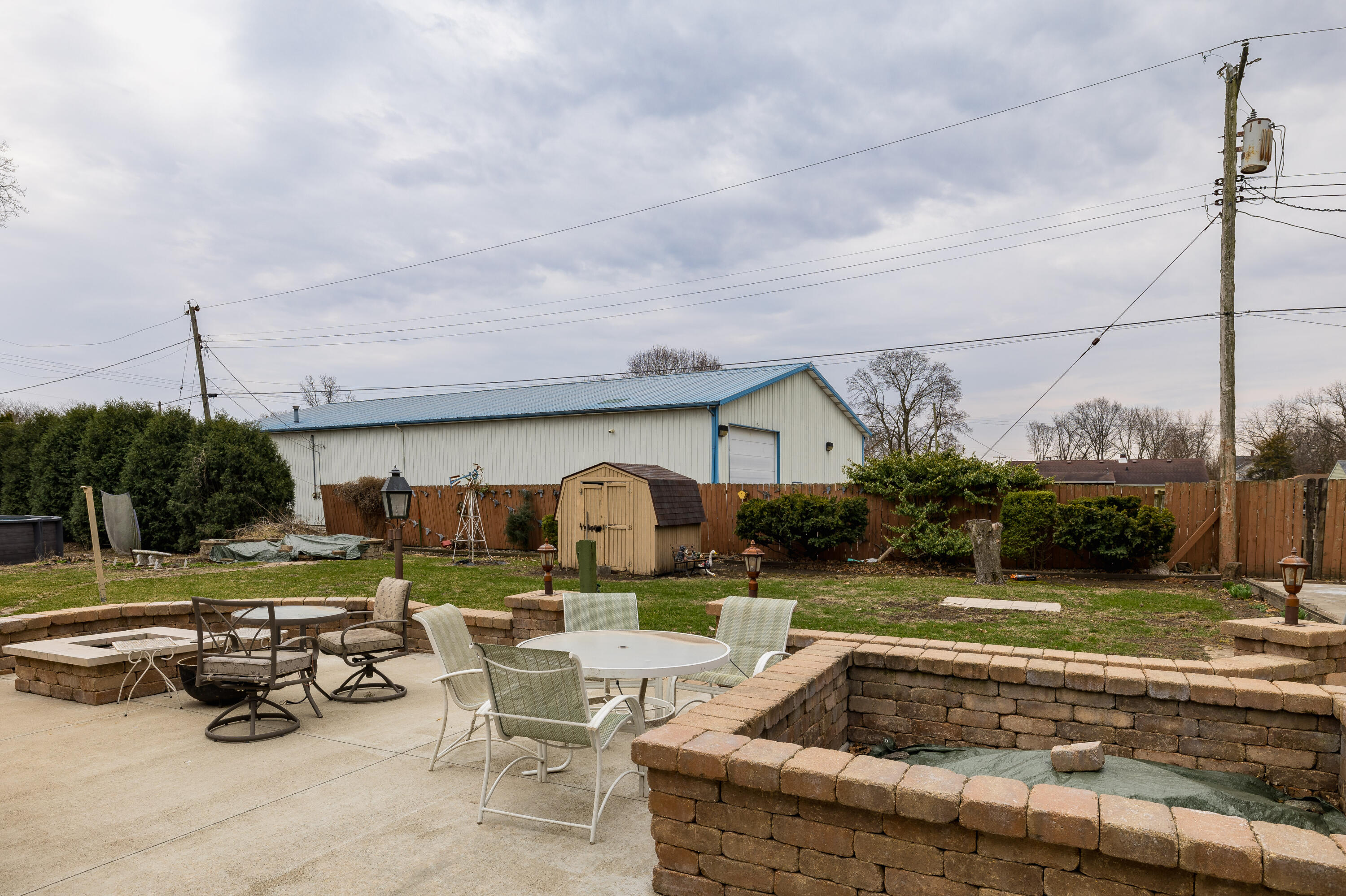 319 E Maple Street