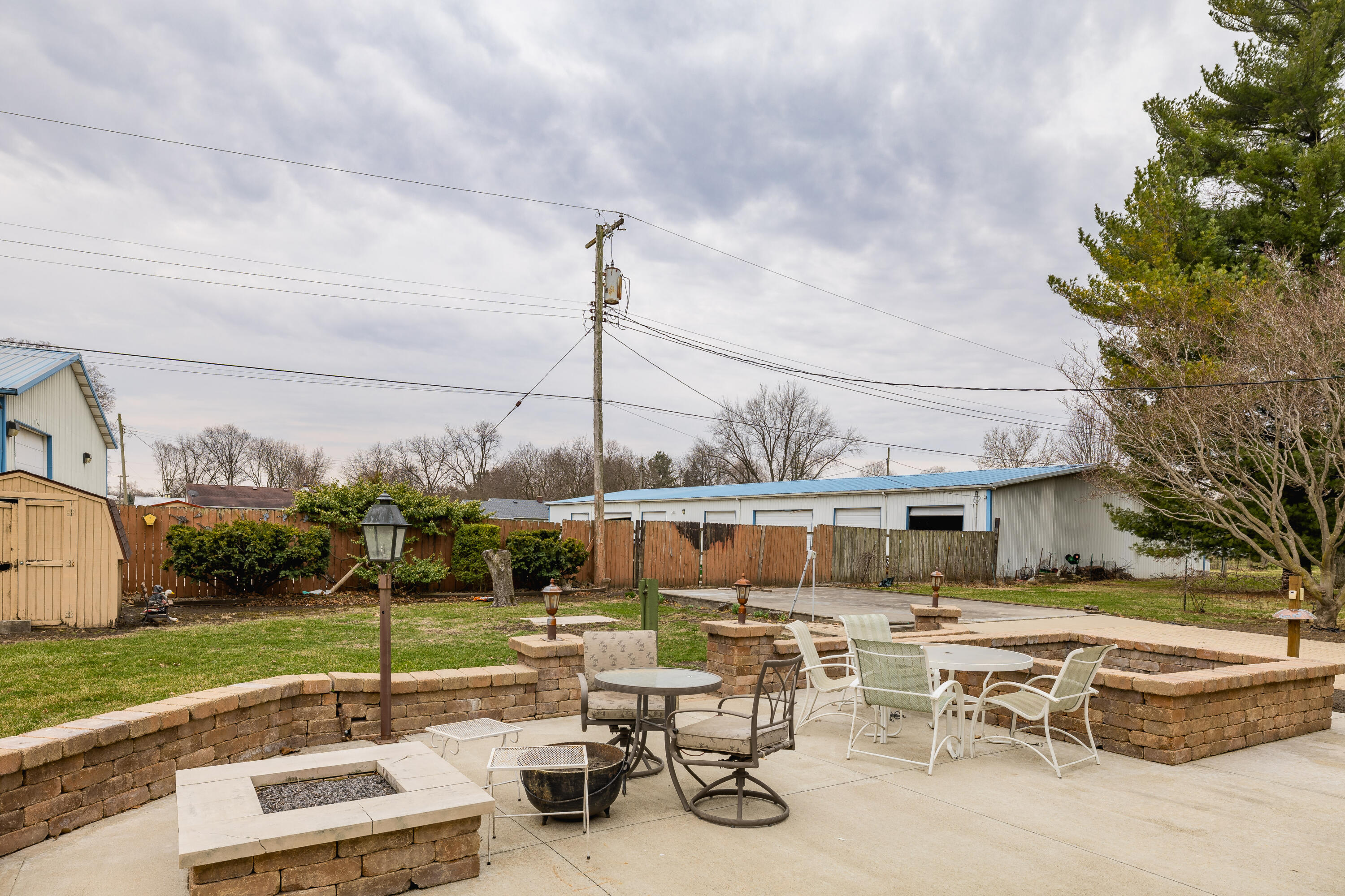 319 E Maple Street