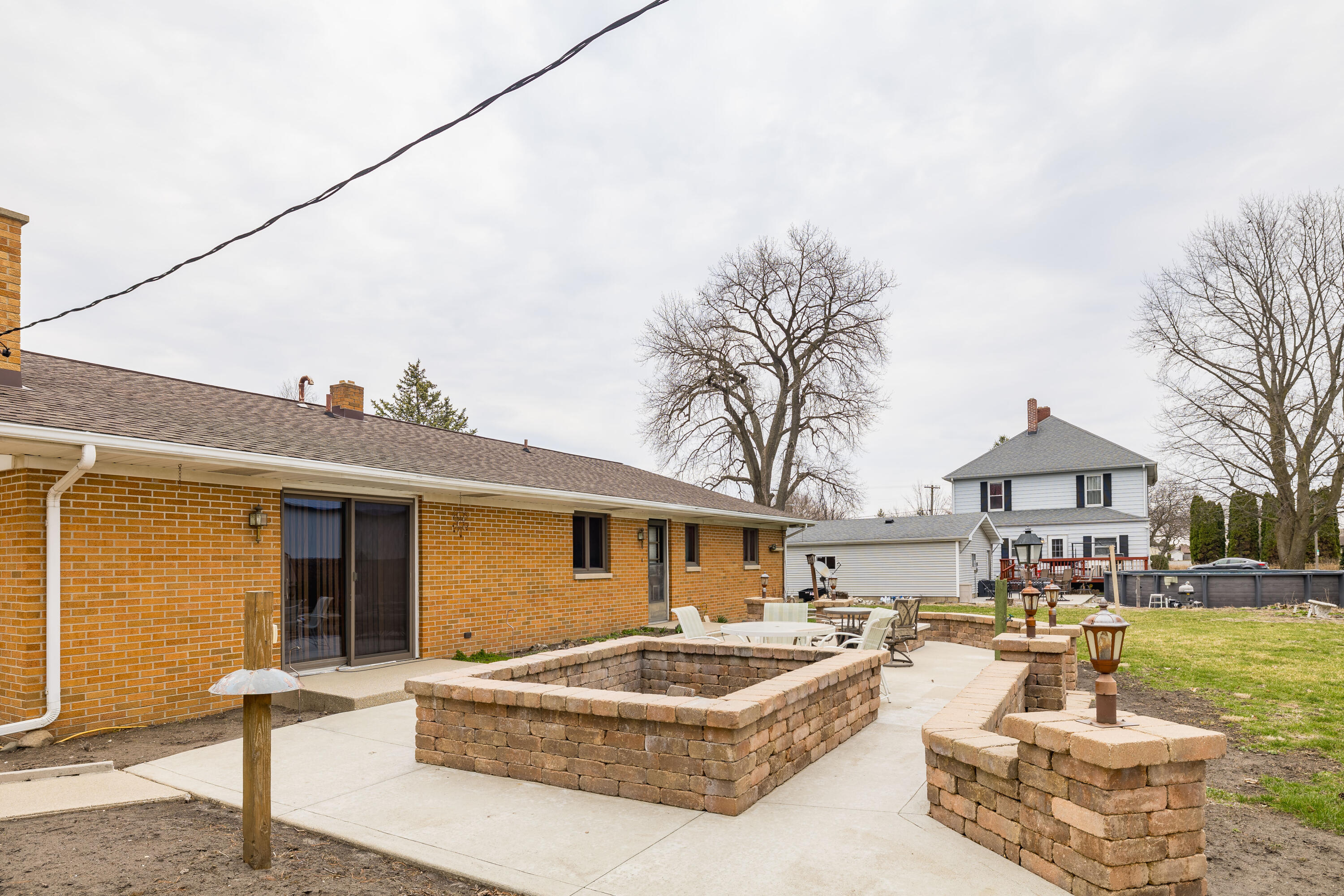 319 E Maple Street
