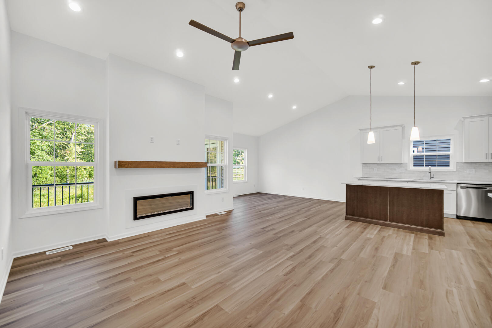 490 Magnolia Lane