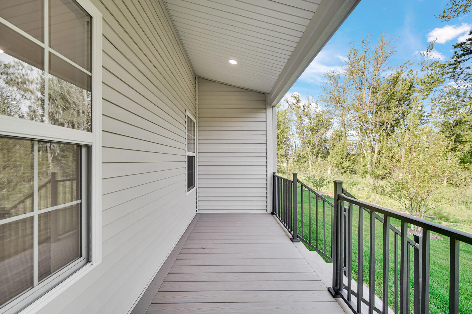 490 Magnolia Lane