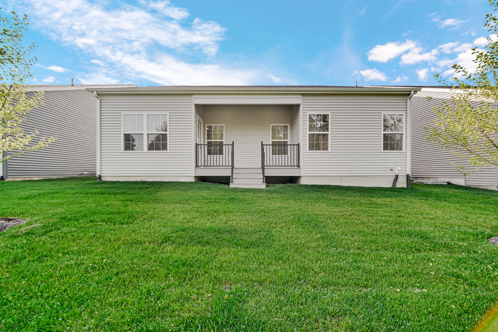 490 Magnolia Lane