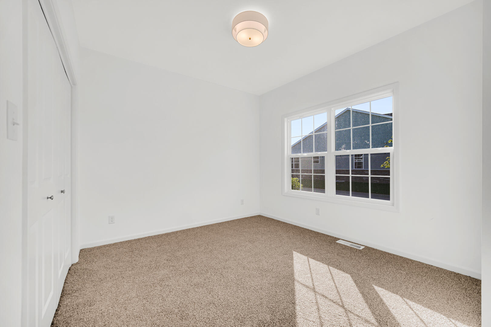 490 Magnolia Lane