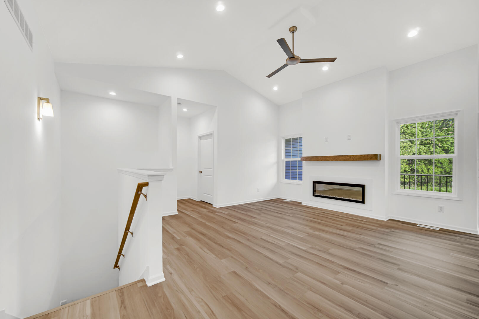 490 Magnolia Lane