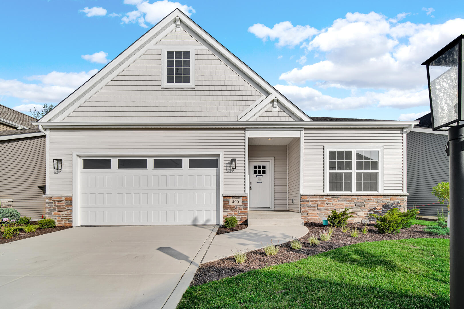490 Magnolia Lane