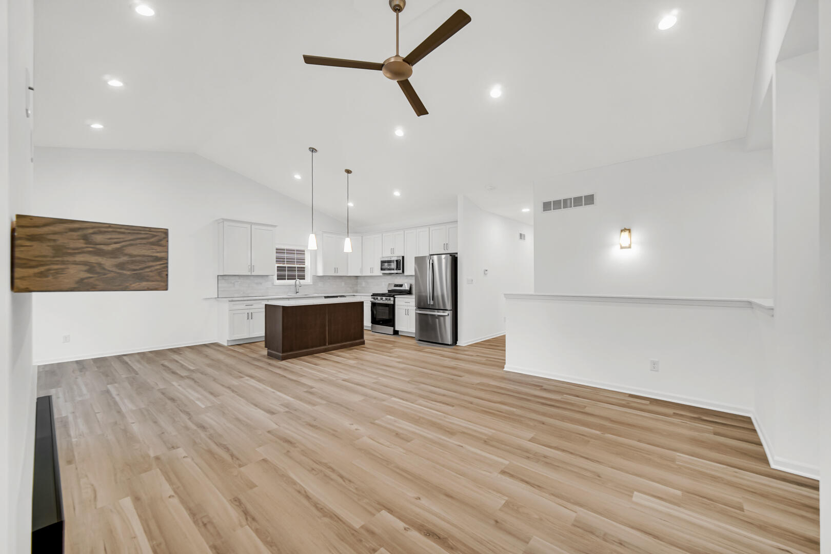 490 Magnolia Lane