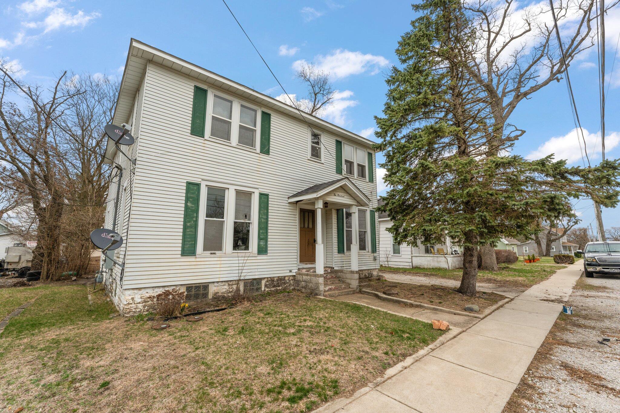 200 8th Street SE