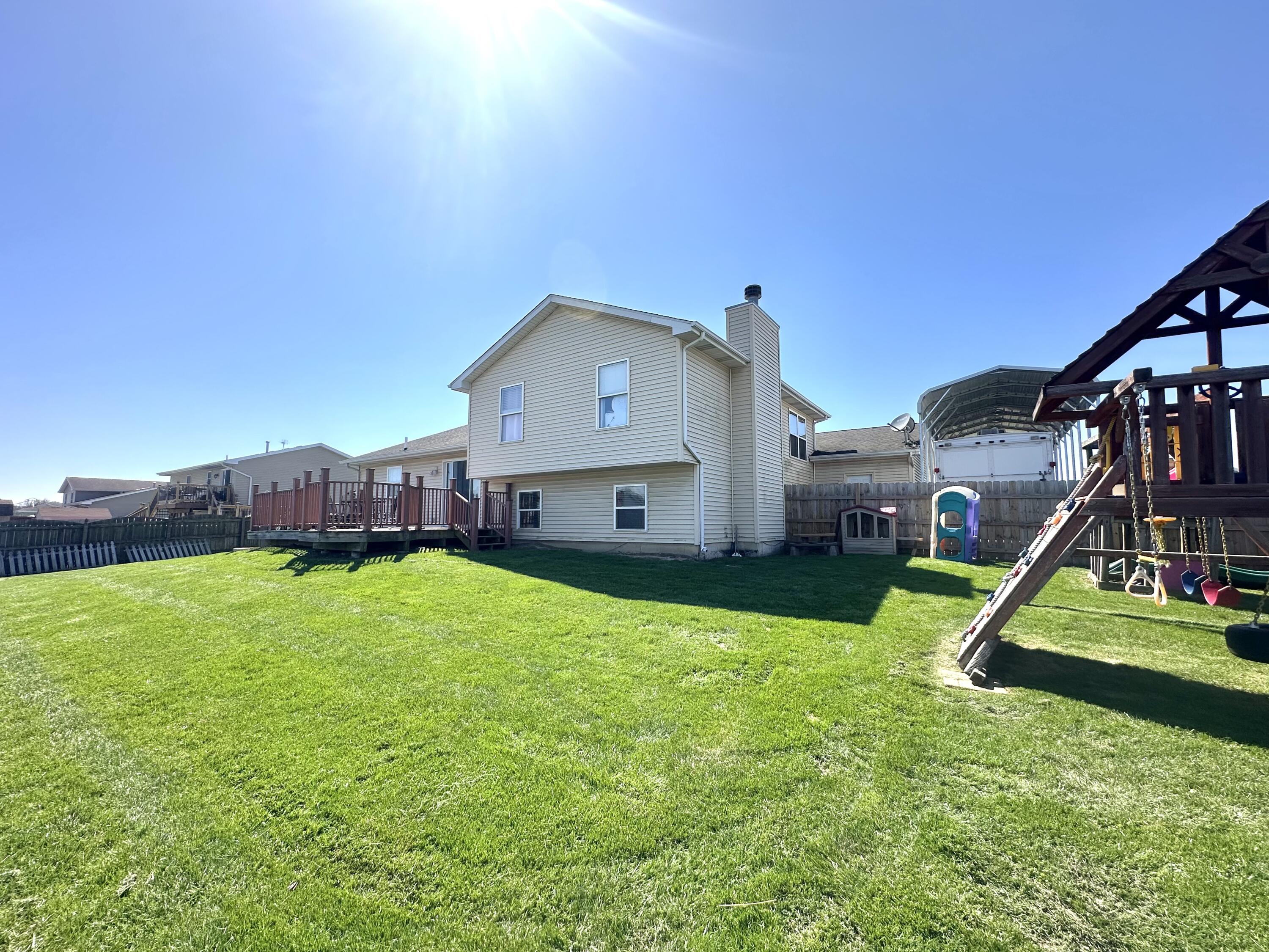 621 Persimmon Pkwy